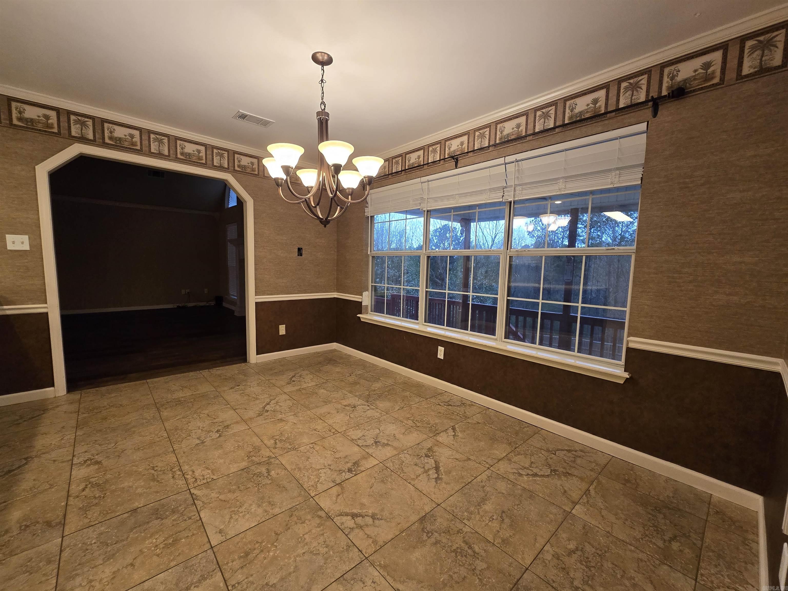 1015  River Oaks  Benton, AR