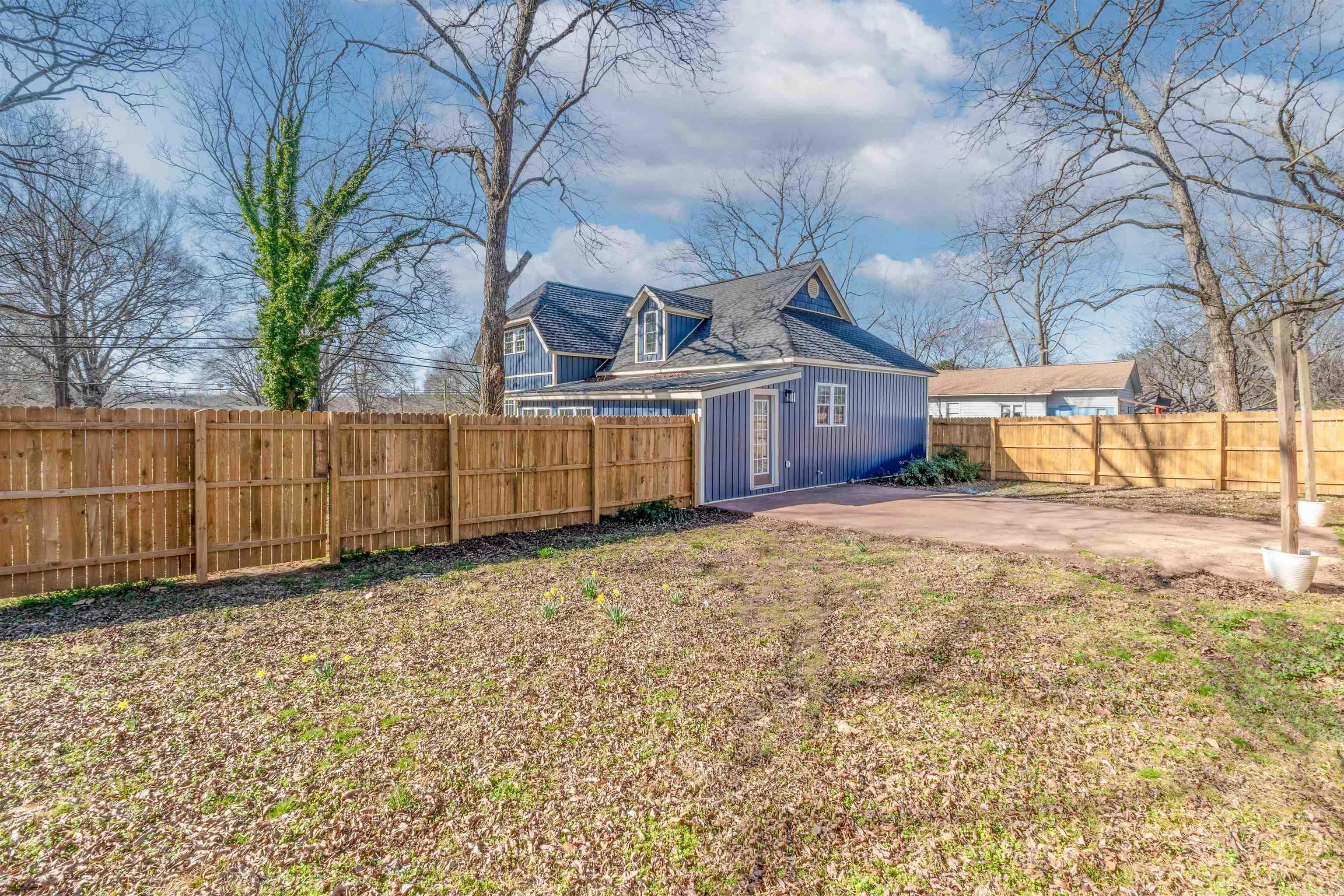 1310 W Arch Avenue Searcy, AR 72143