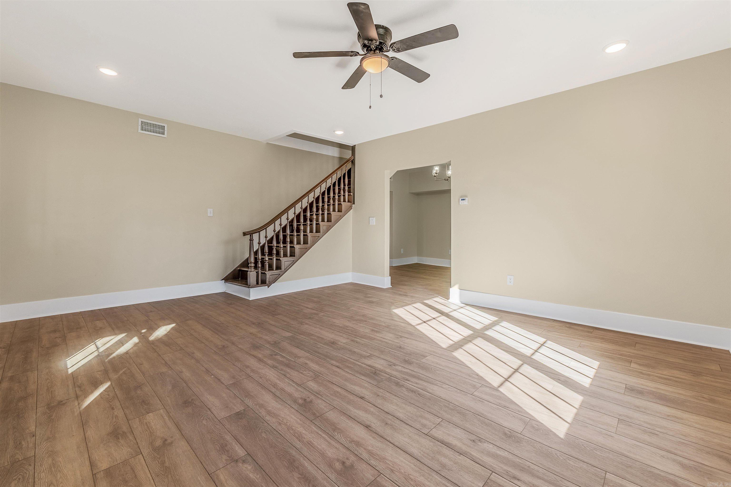 1310 W Arch Avenue Searcy, AR 72143