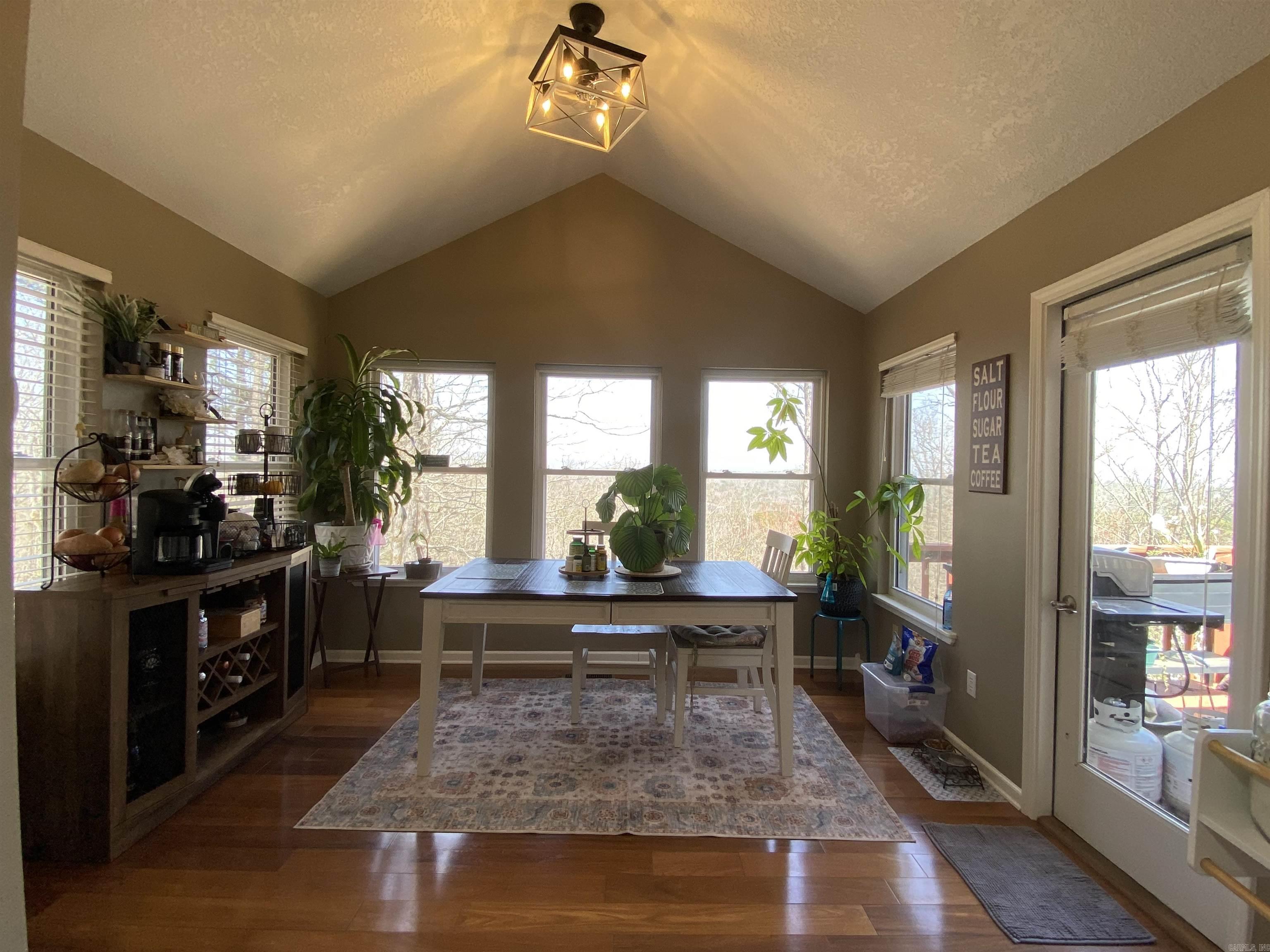 18  Alicante  Hot Springs Village, AR