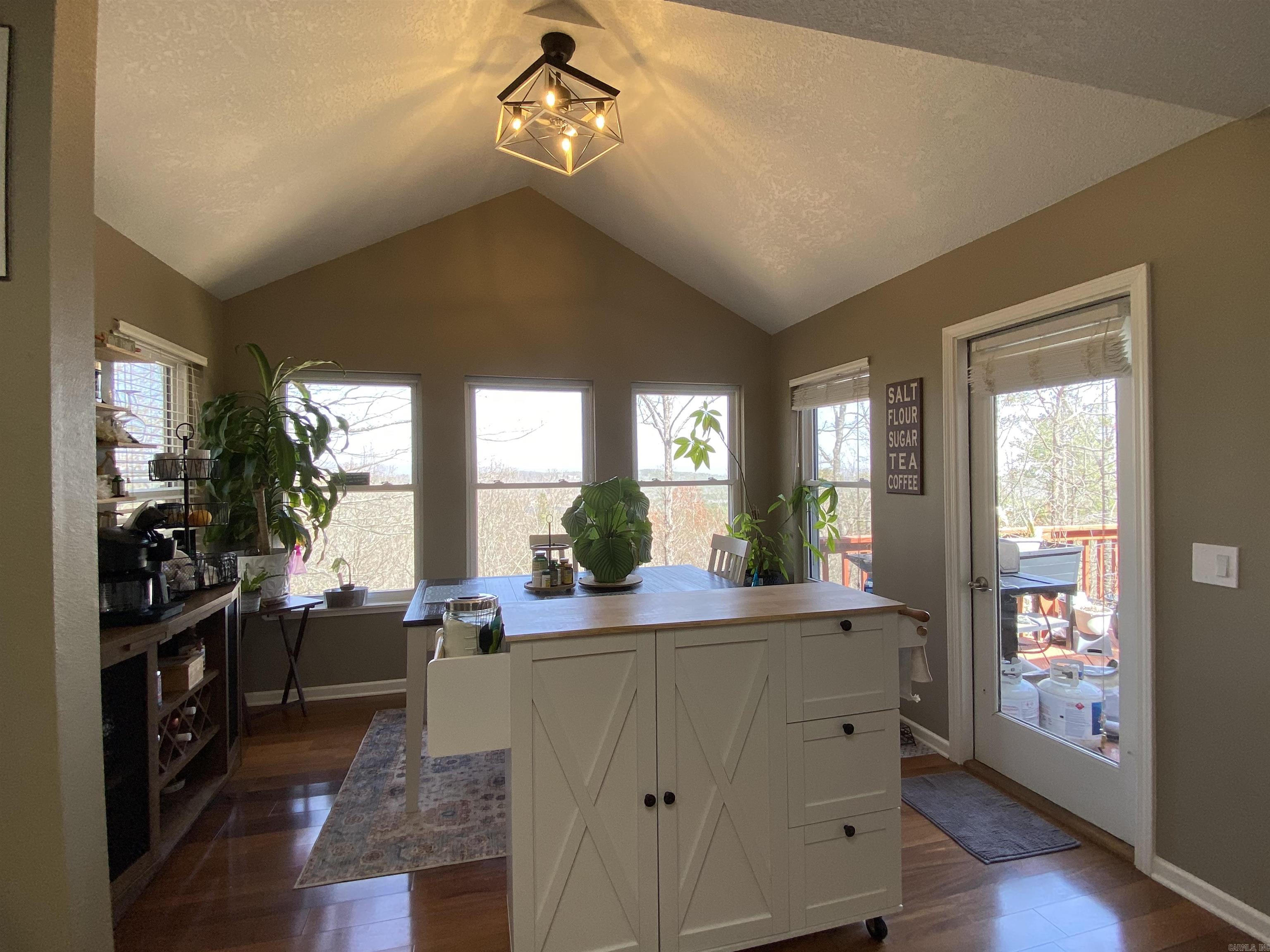 18  Alicante  Hot Springs Village, AR