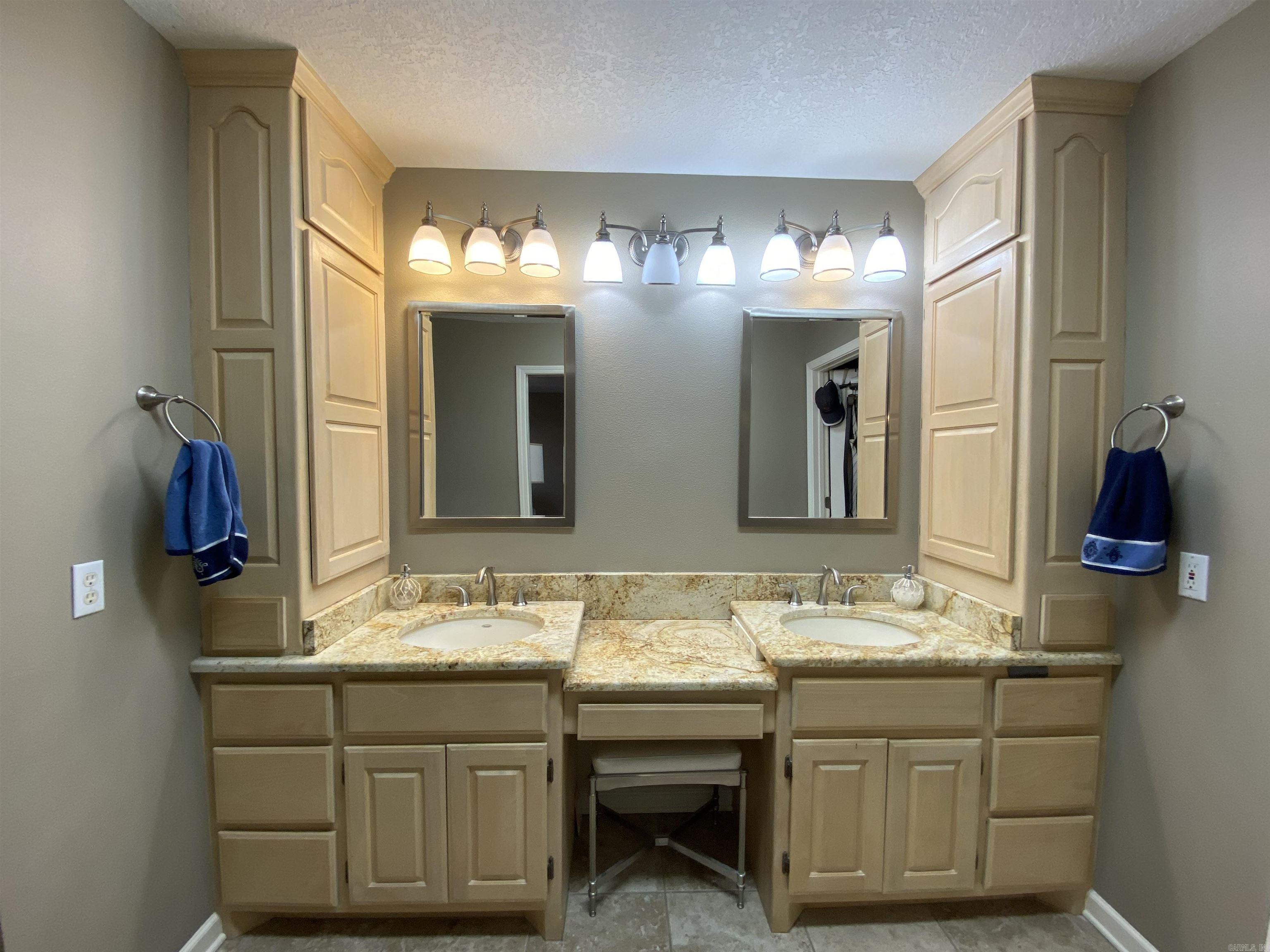18  Alicante  Hot Springs Village, AR