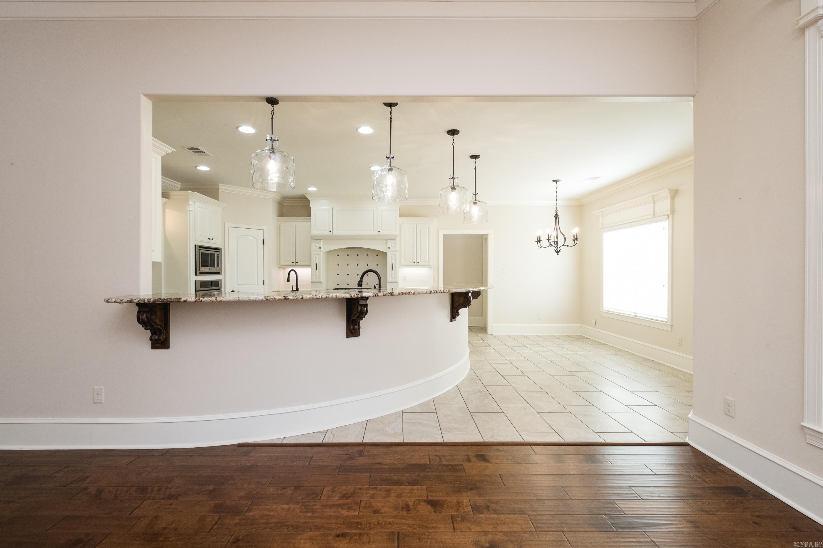 7011  Westshore  Benton, AR