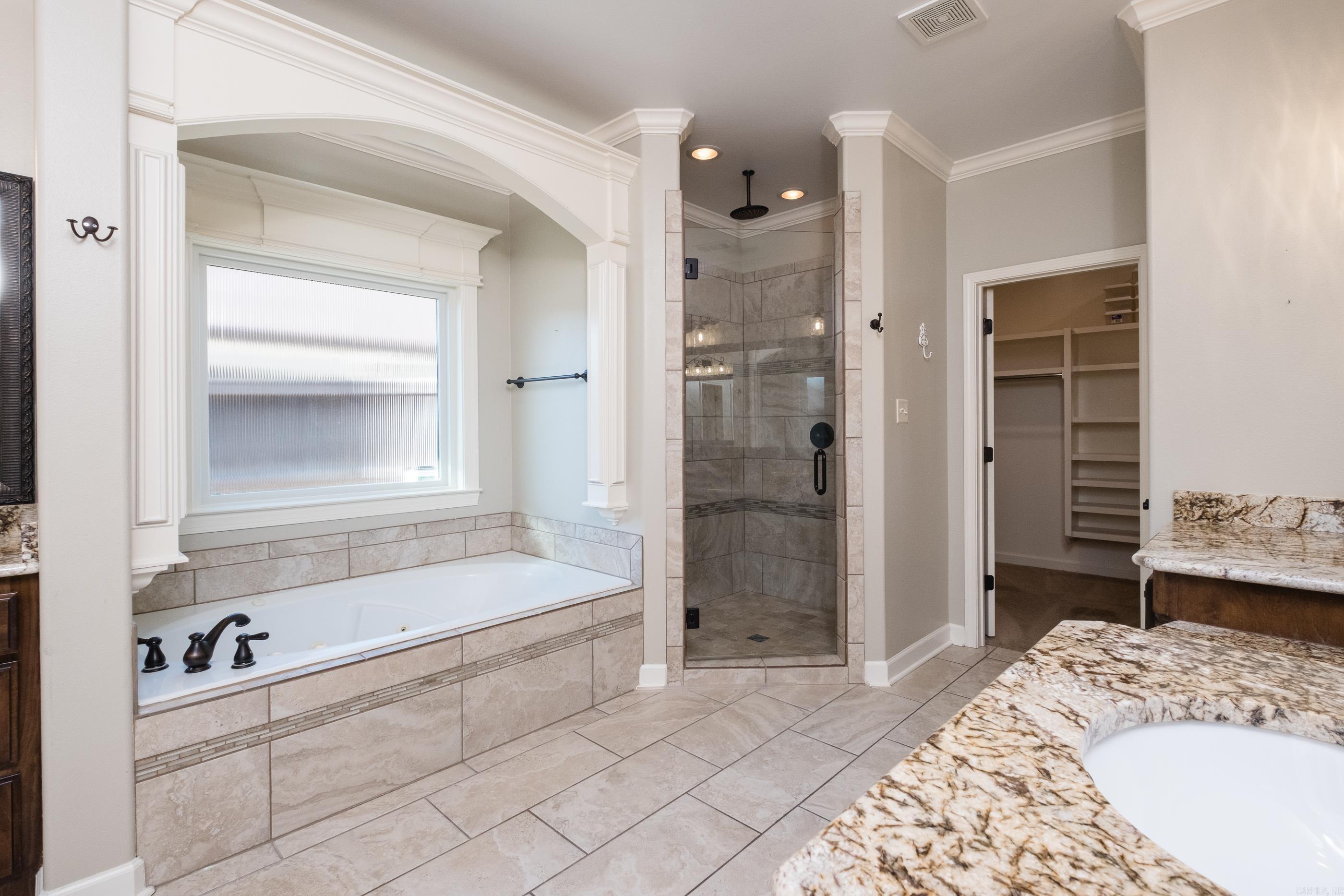 7011  Westshore  Benton, AR