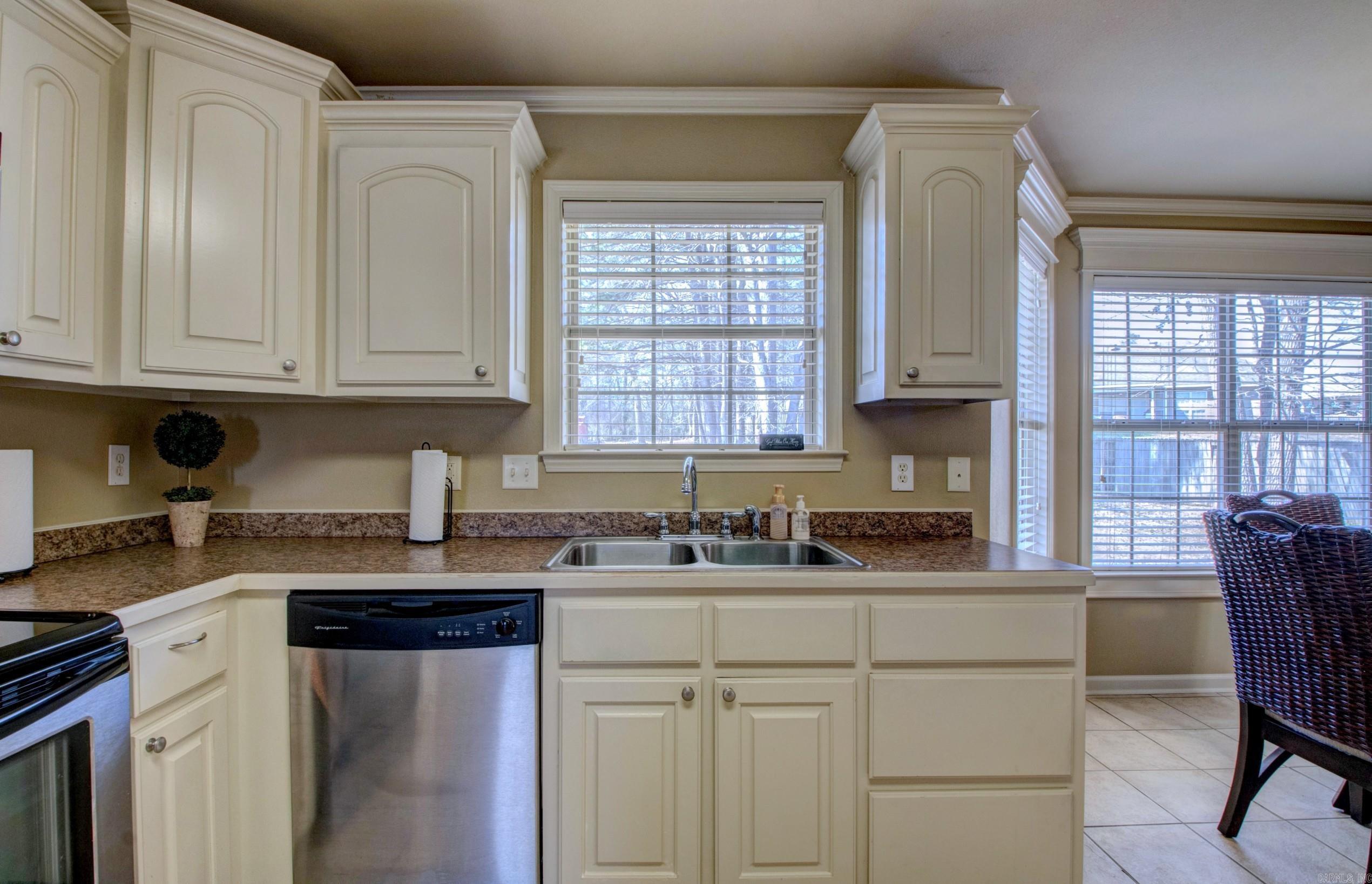 205  Hidden Meadows  Benton, AR