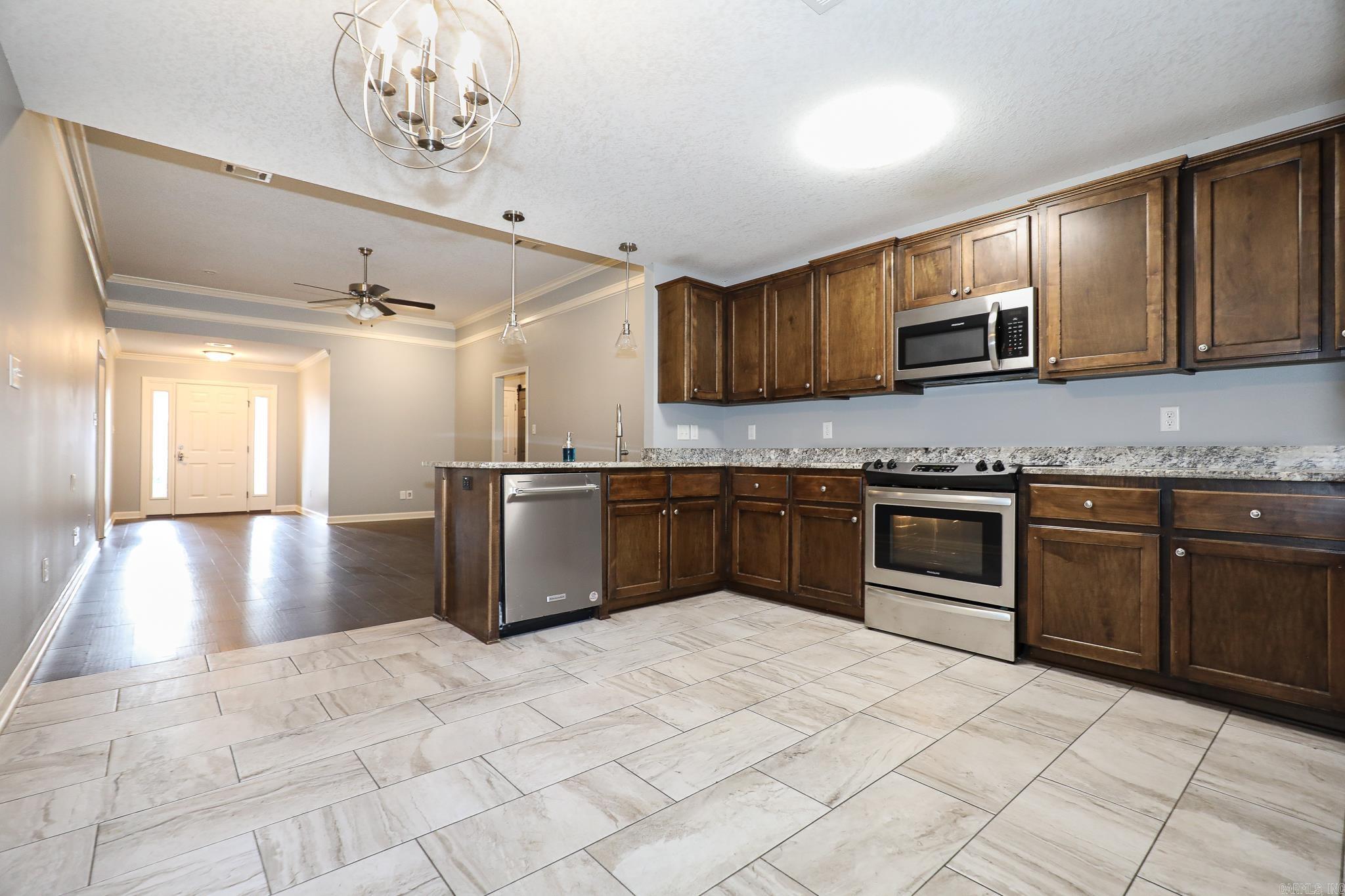412 S Shady Ln  Benton, AR