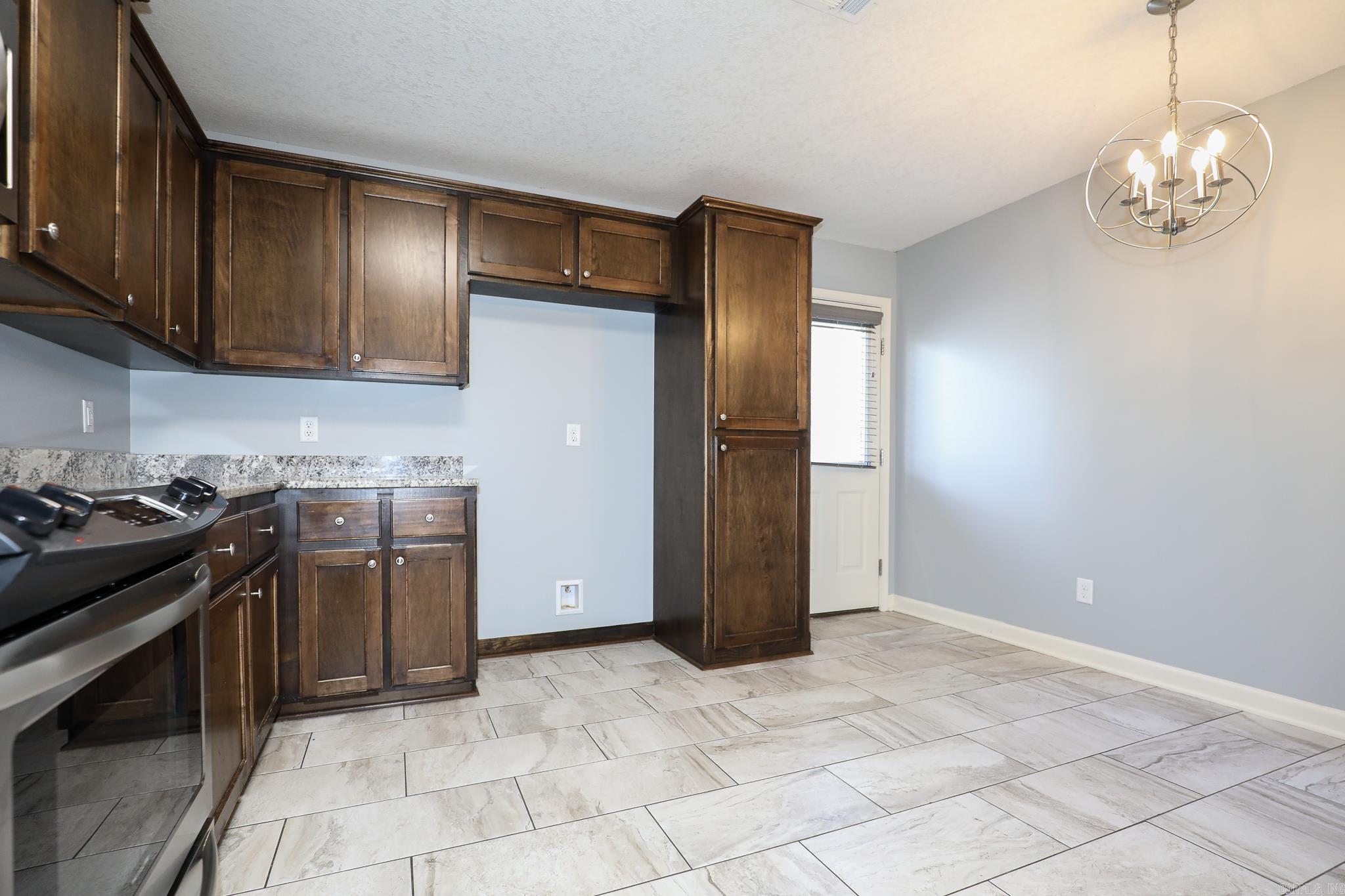 412 S Shady Ln  Benton, AR
