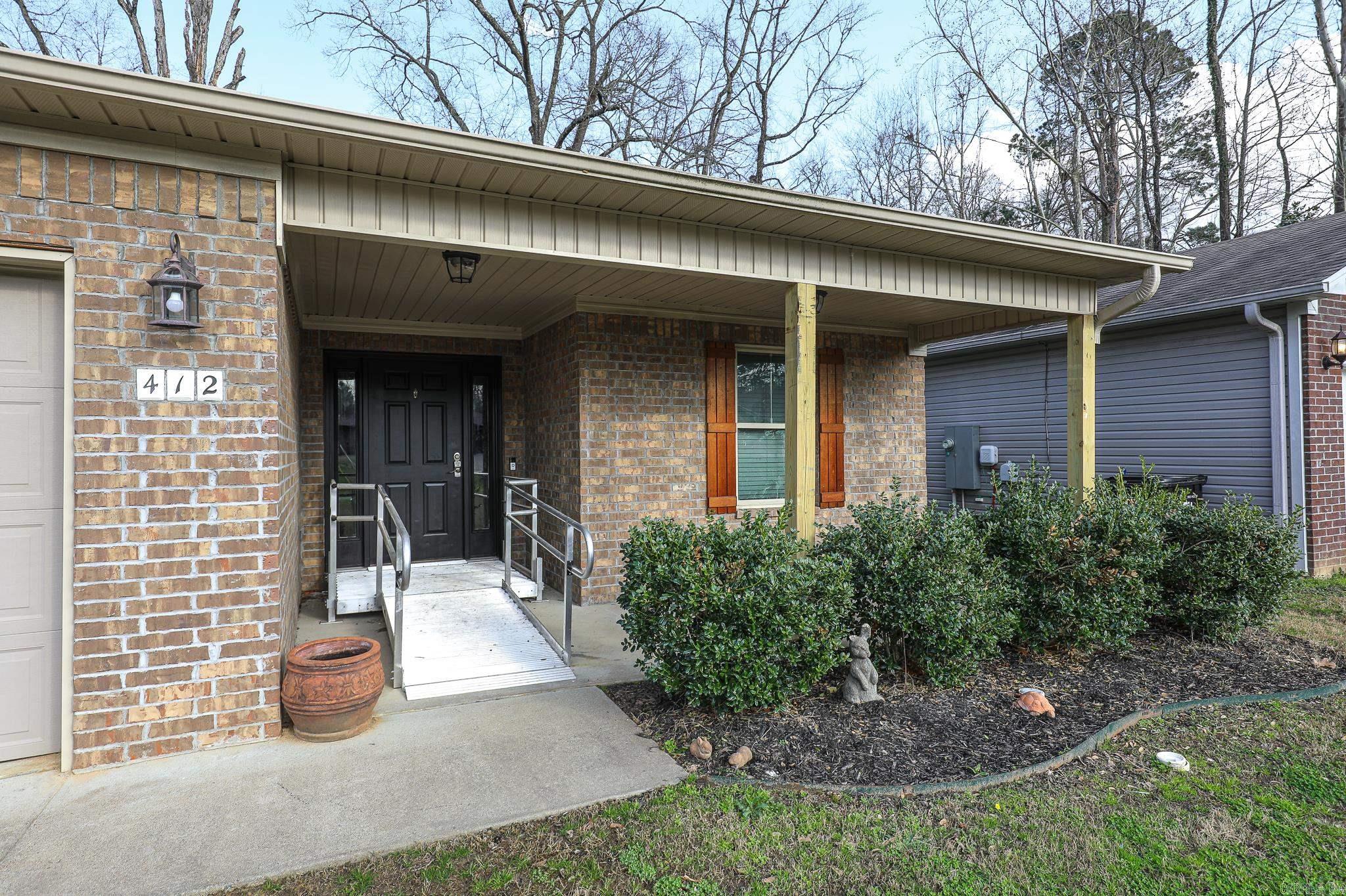 412 S Shady Ln  Benton, AR
