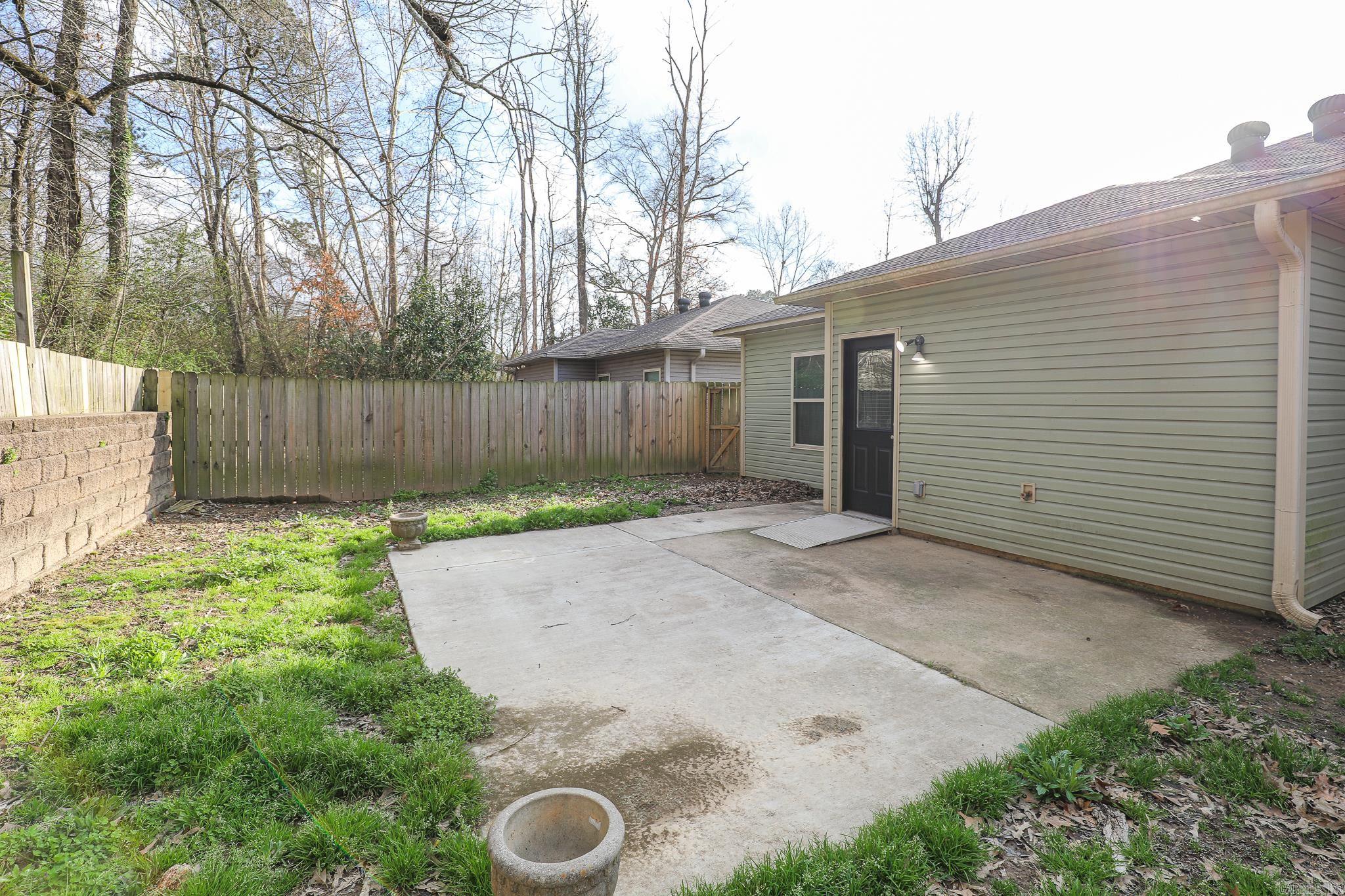 412 S Shady Ln  Benton, AR