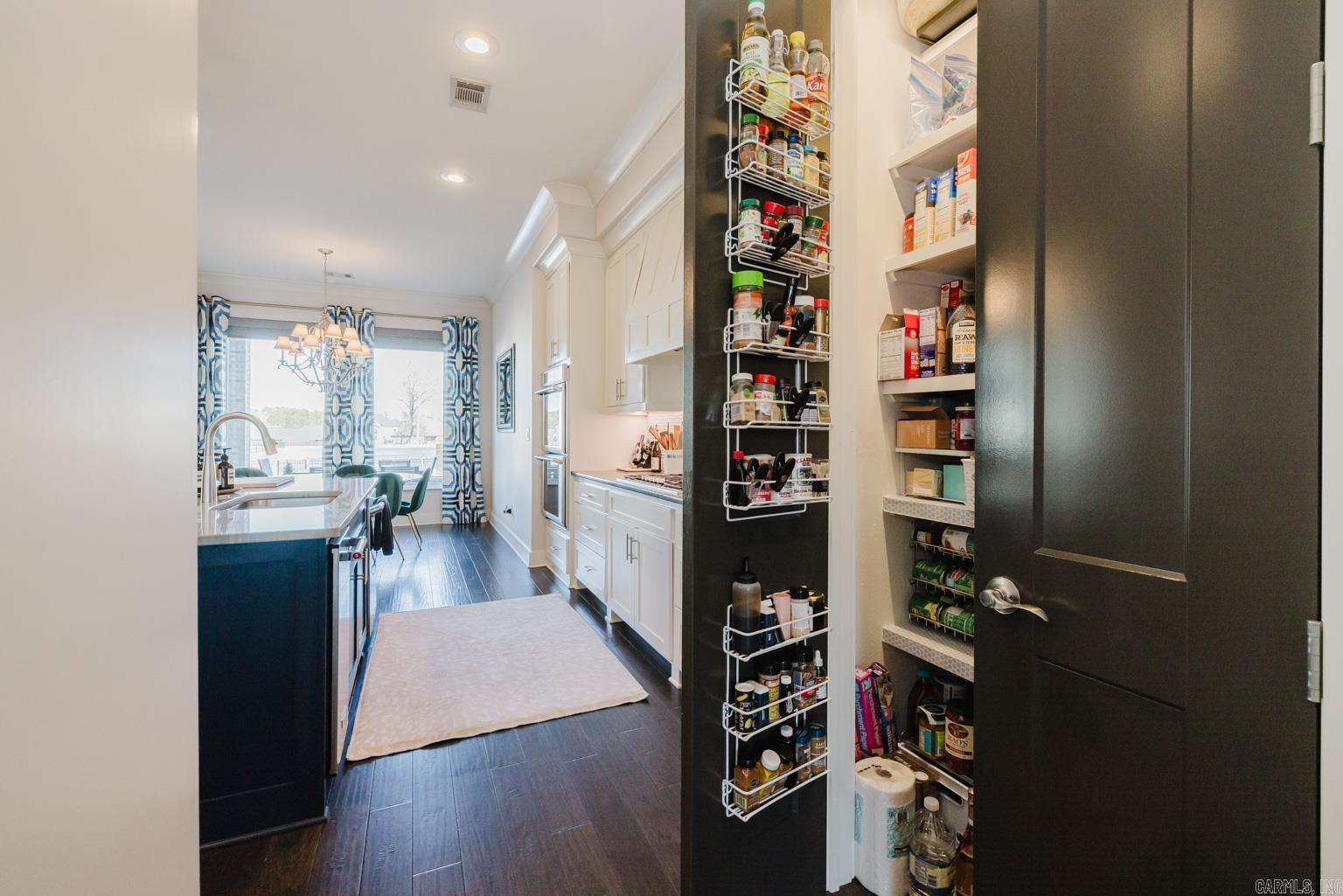 6745  Hilo  Benton, AR