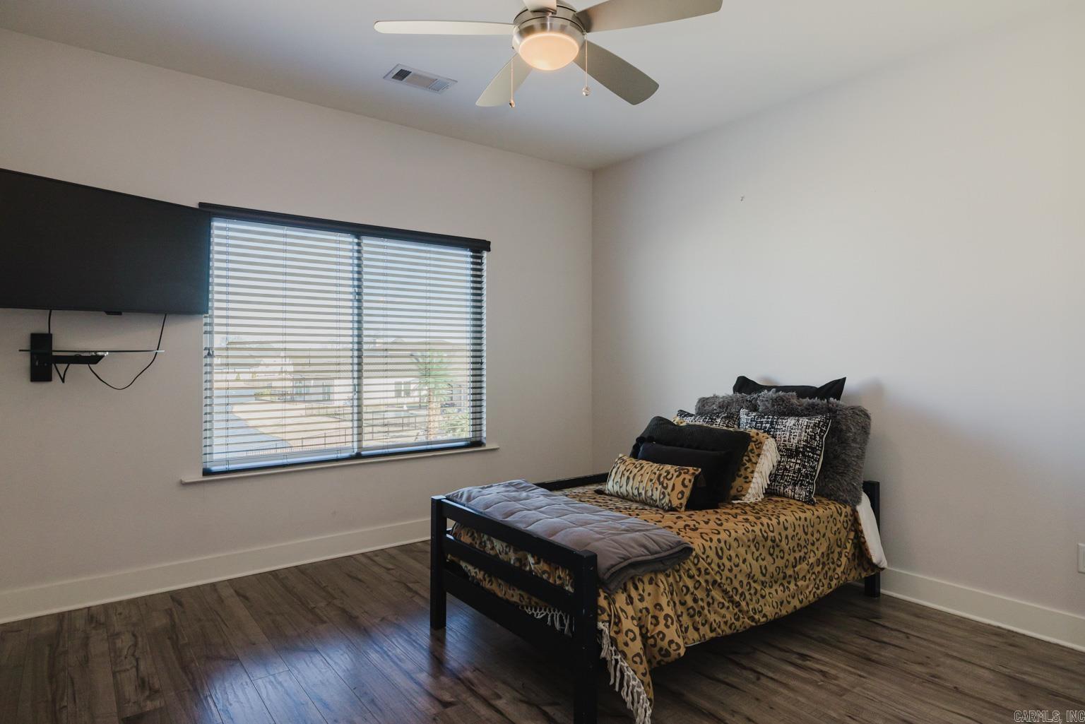 6745  Hilo  Benton, AR