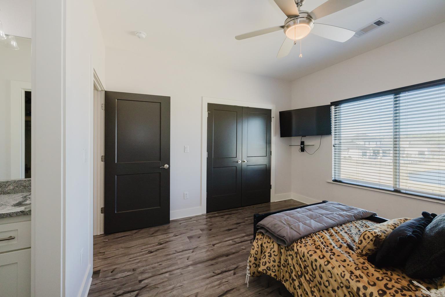6745  Hilo  Benton, AR
