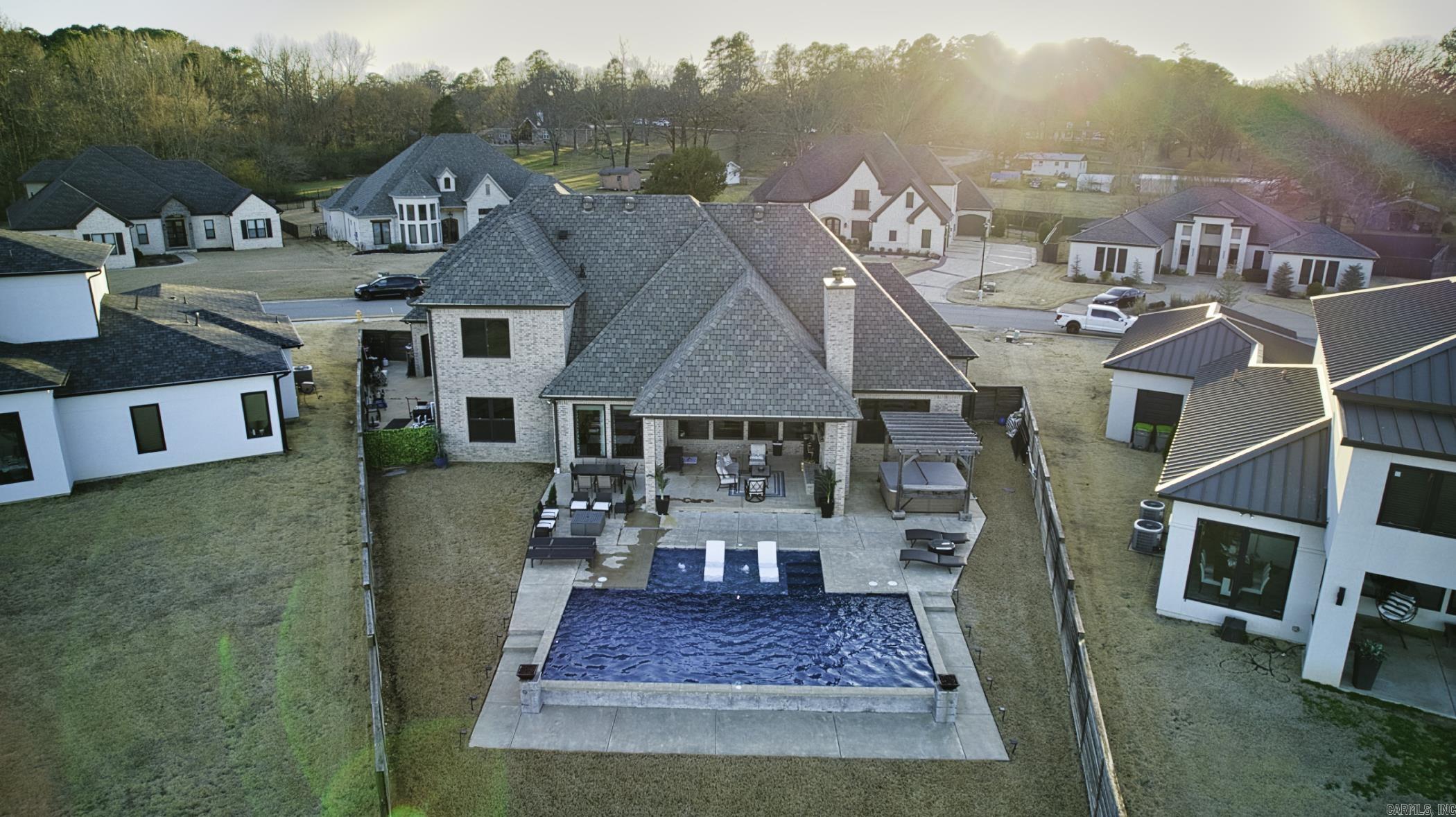 6745  Hilo  Benton, AR