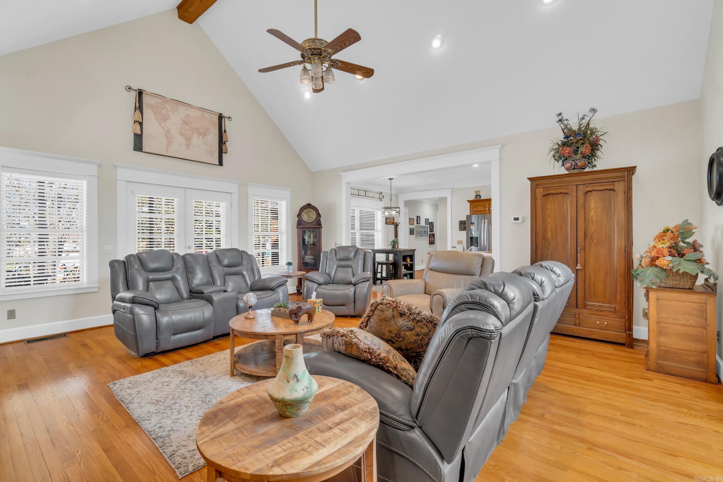 206 N Riggsville  Mountain View, AR