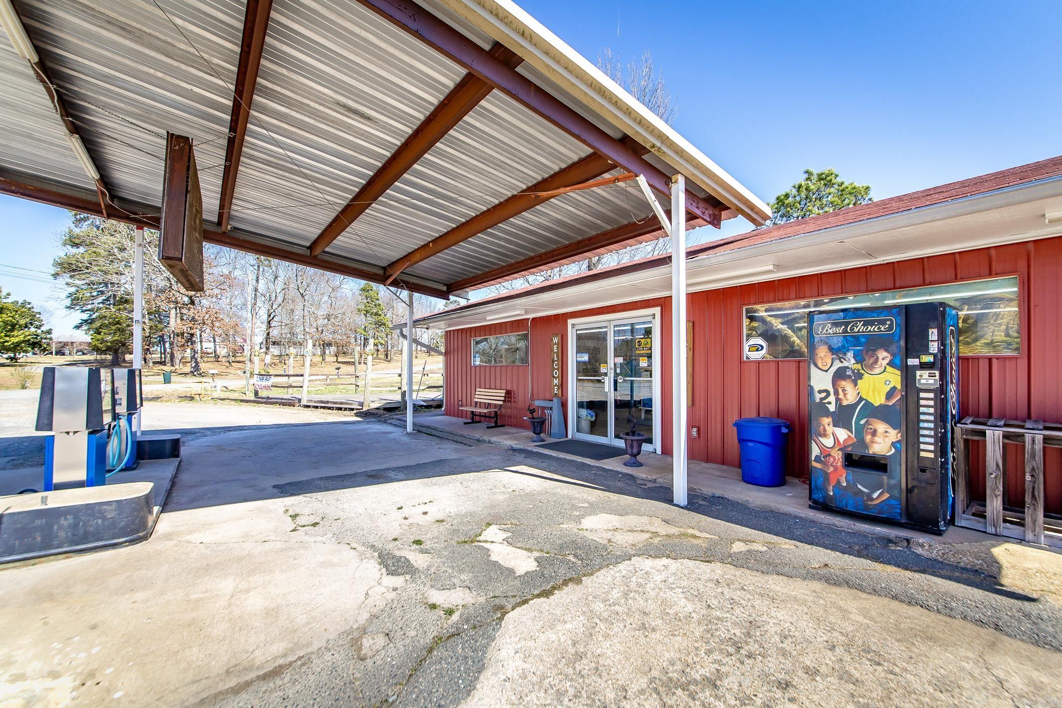 4  Cove Creek Rd  Quitman, AR