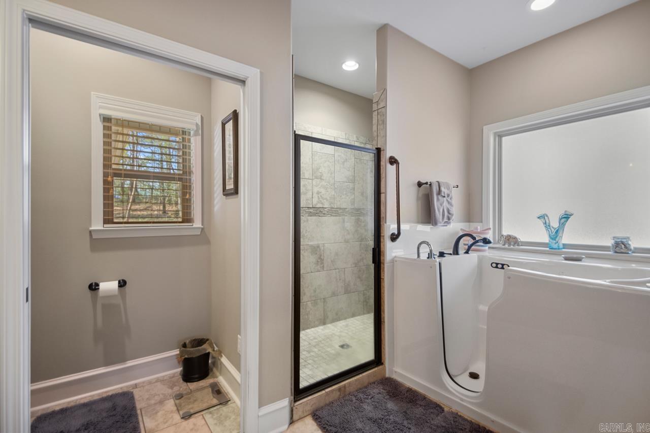 3201  ROOK RIDGE LANE  Benton, AR