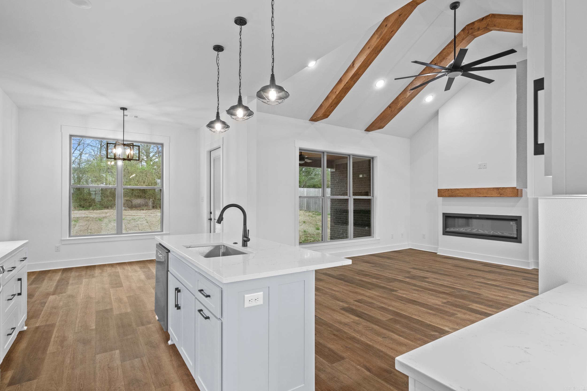 19  Denali  Cabot, AR