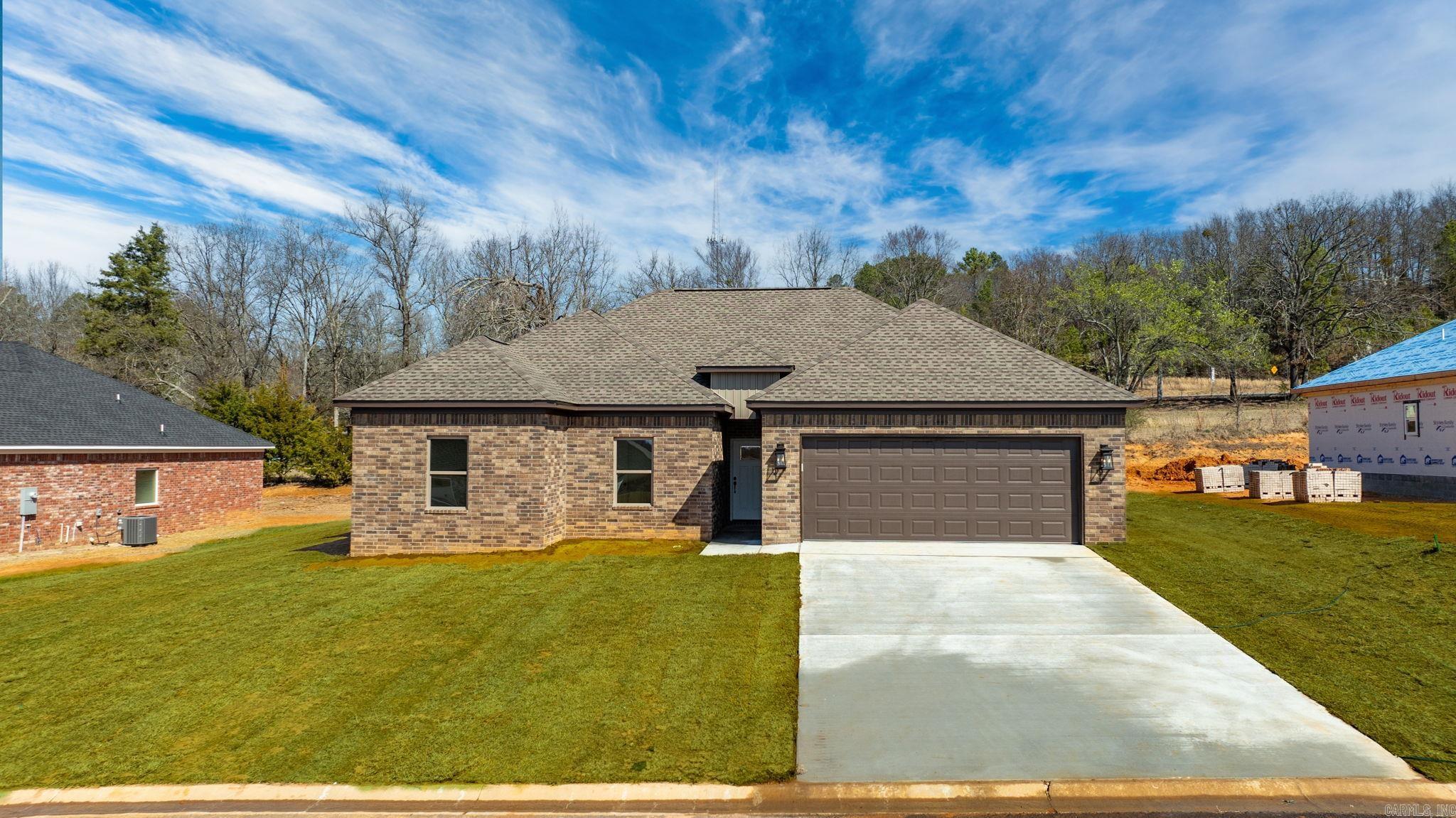 77  Lewis Loop  Greenbrier, AR