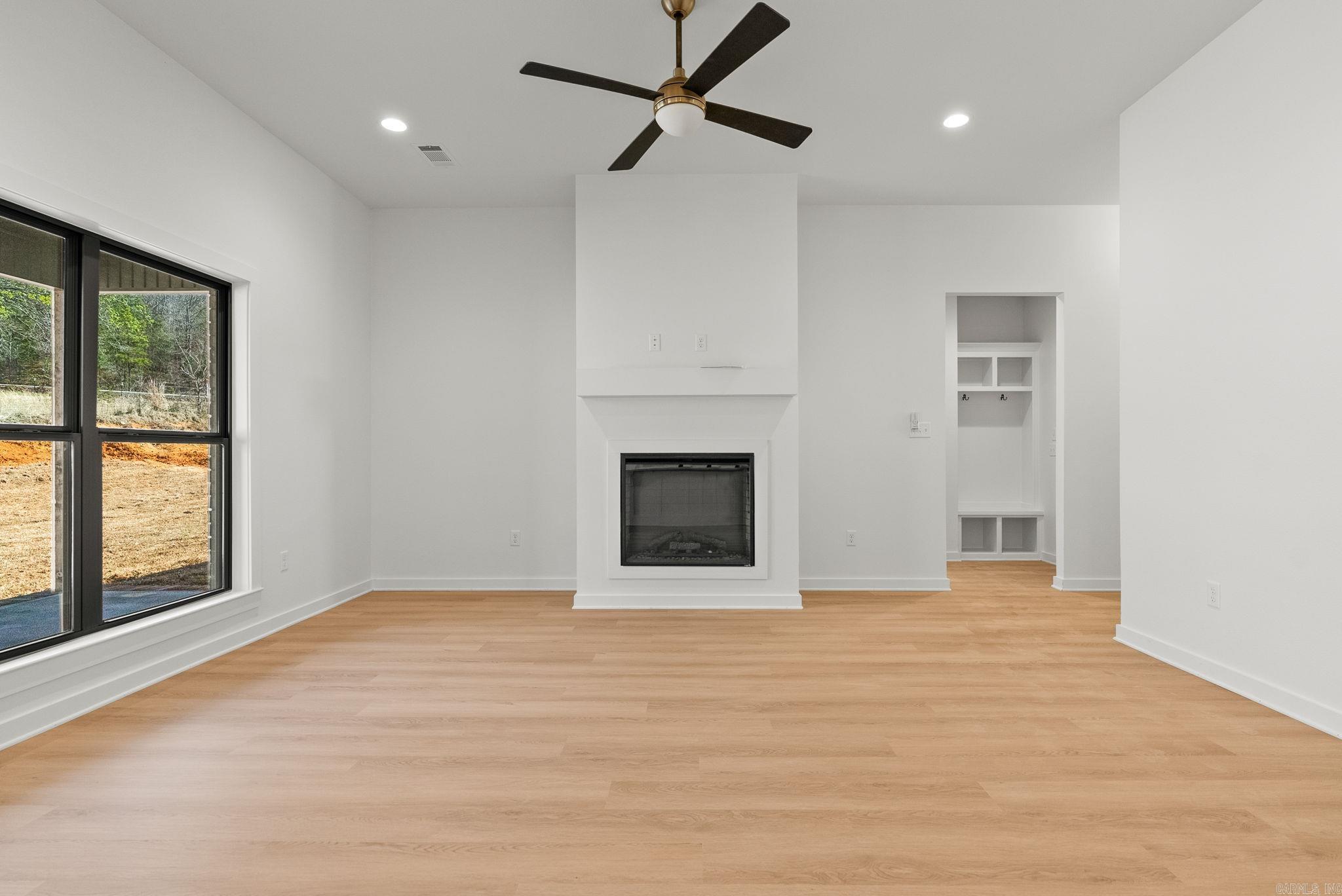 77  Lewis Loop  Greenbrier, AR