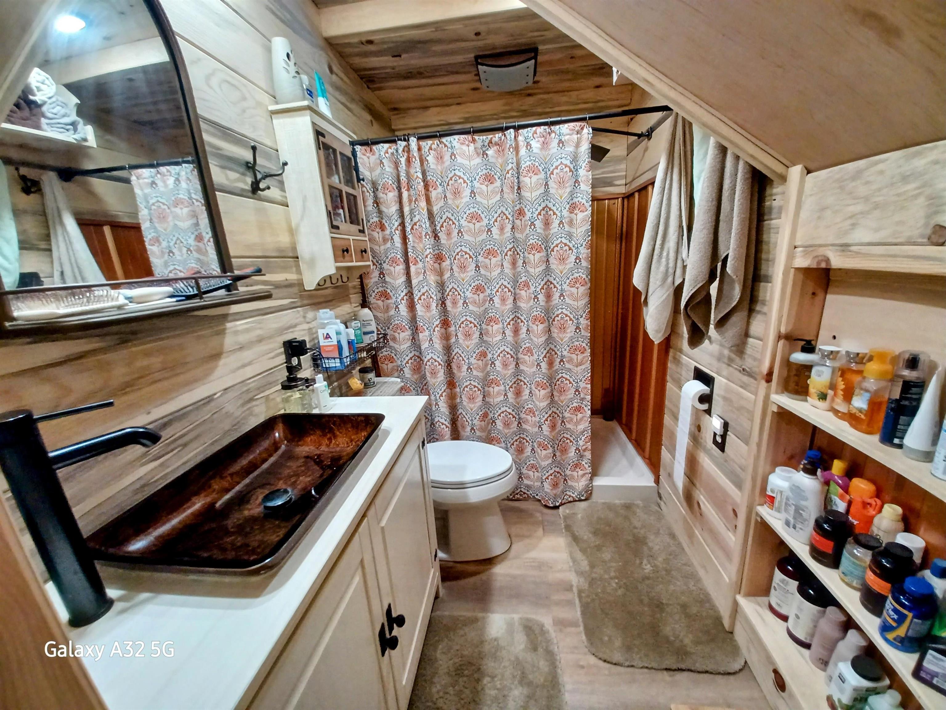909 E Arkansas  Horseshoe Bend, AR
