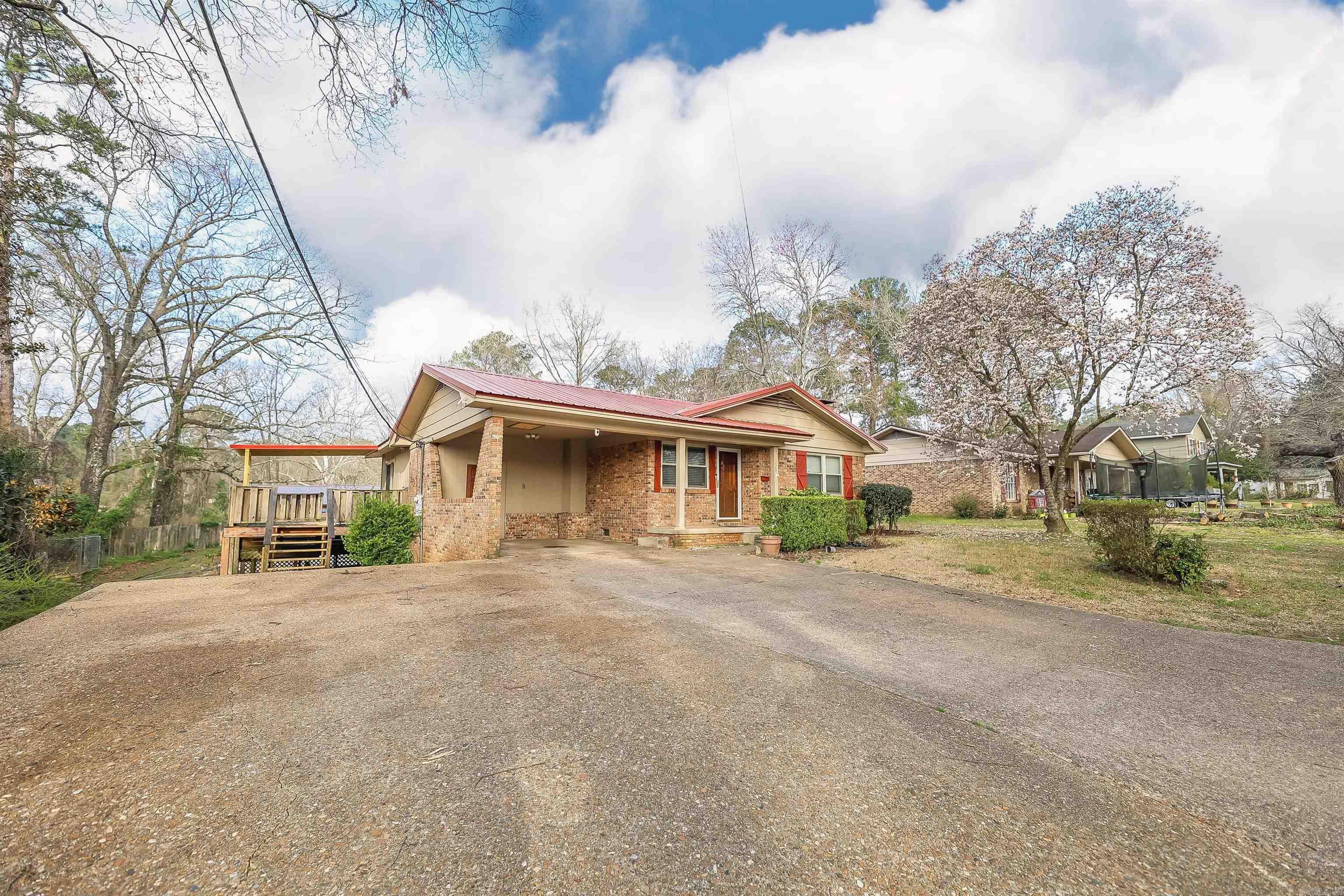 220  Wilson Ave  Camden, AR