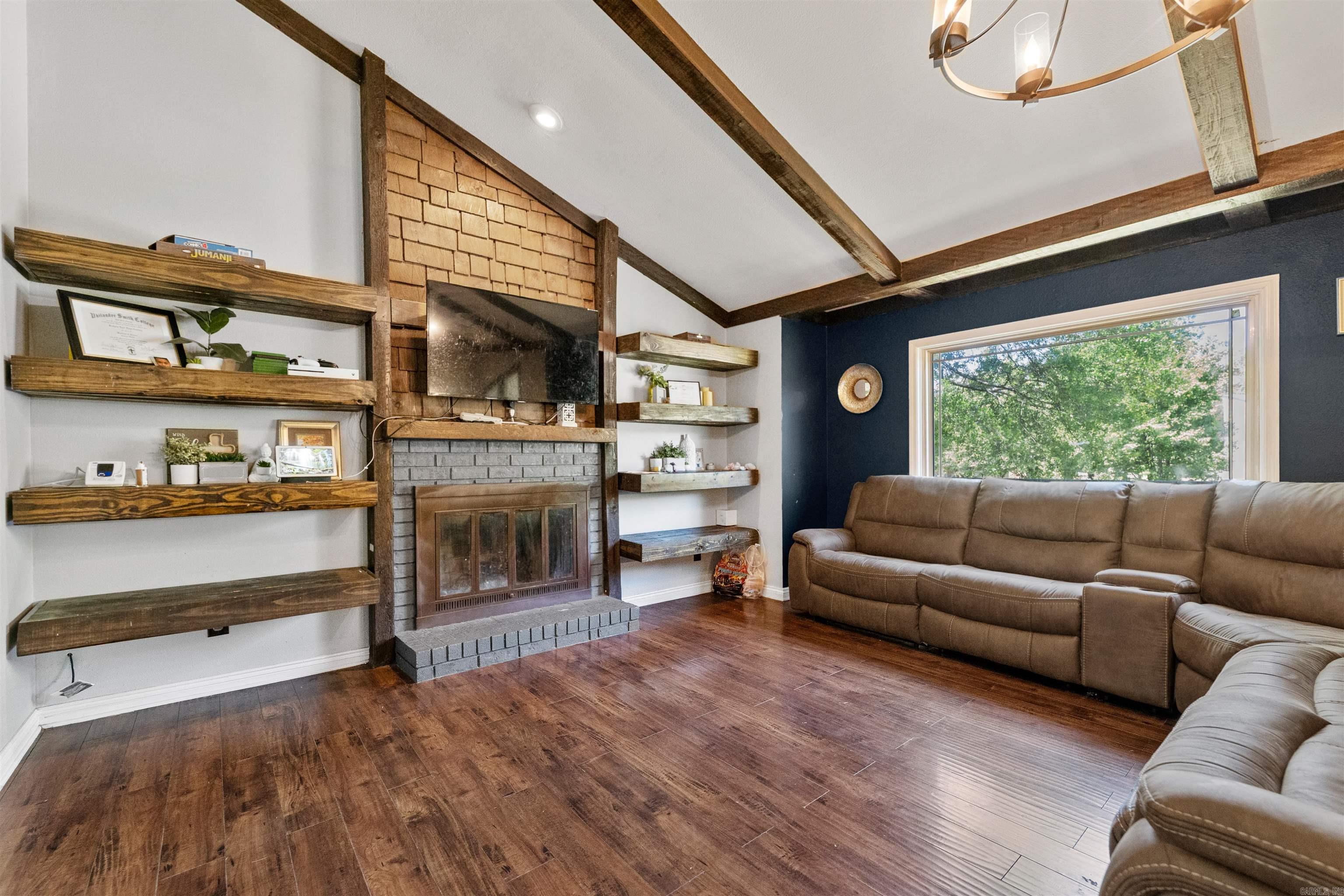 102  Oxford  Jacksonville, AR