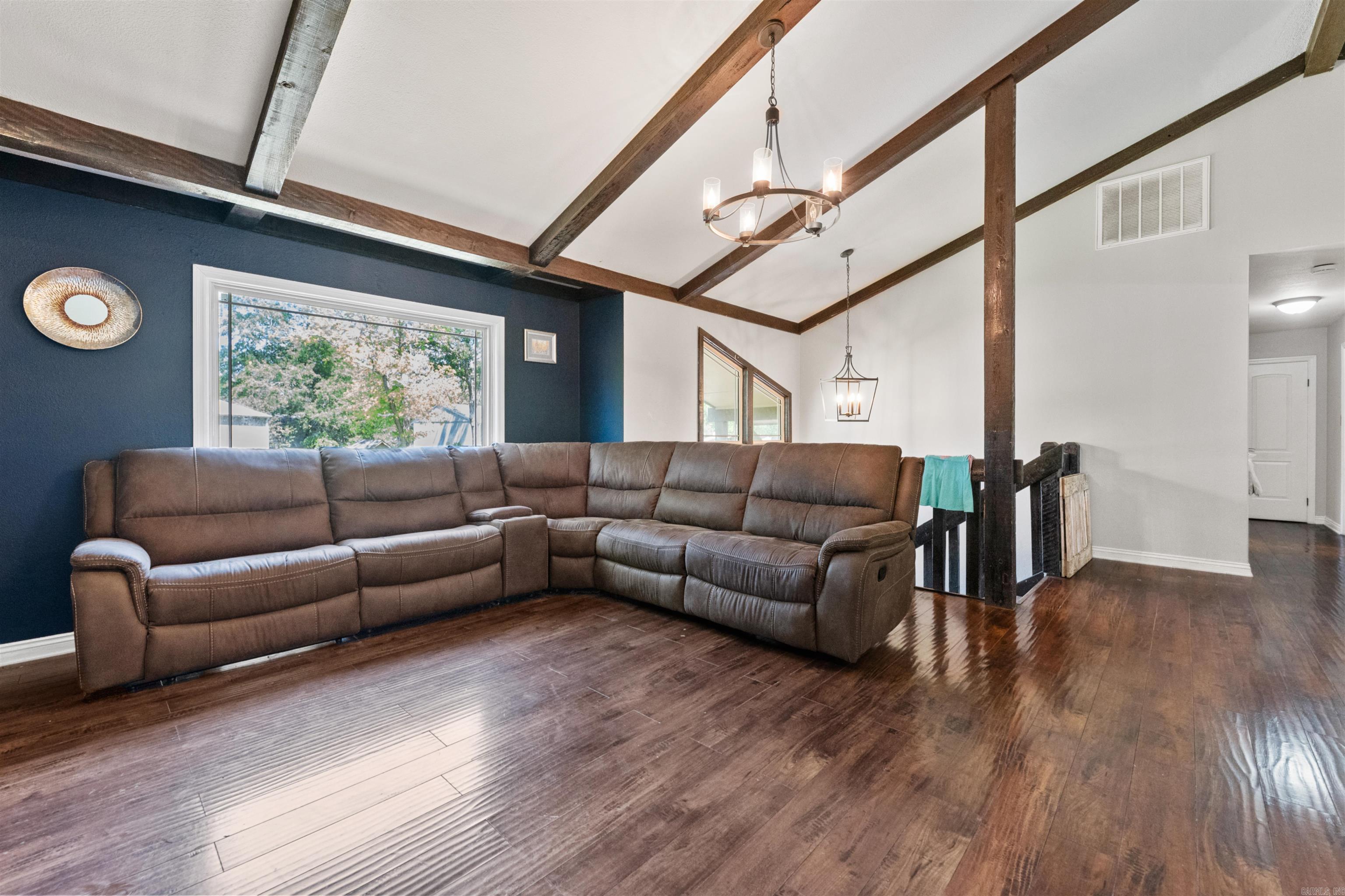 102  Oxford  Jacksonville, AR
