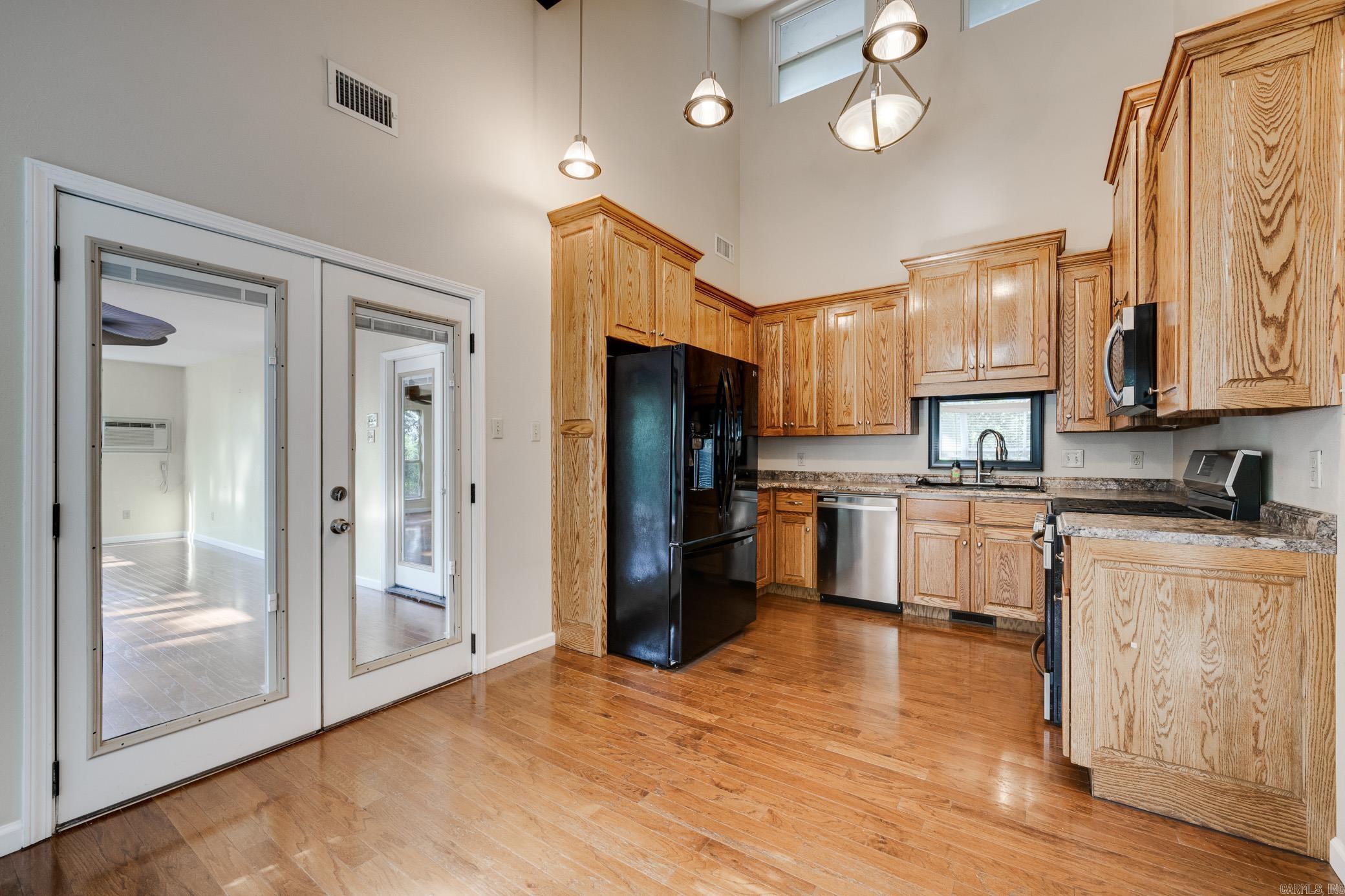 65 Stoneledge Drive Maumelle, AR 72113