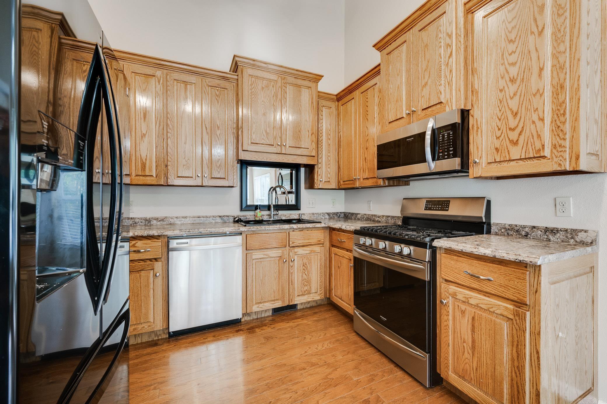 65 Stoneledge Drive Maumelle, AR 72113