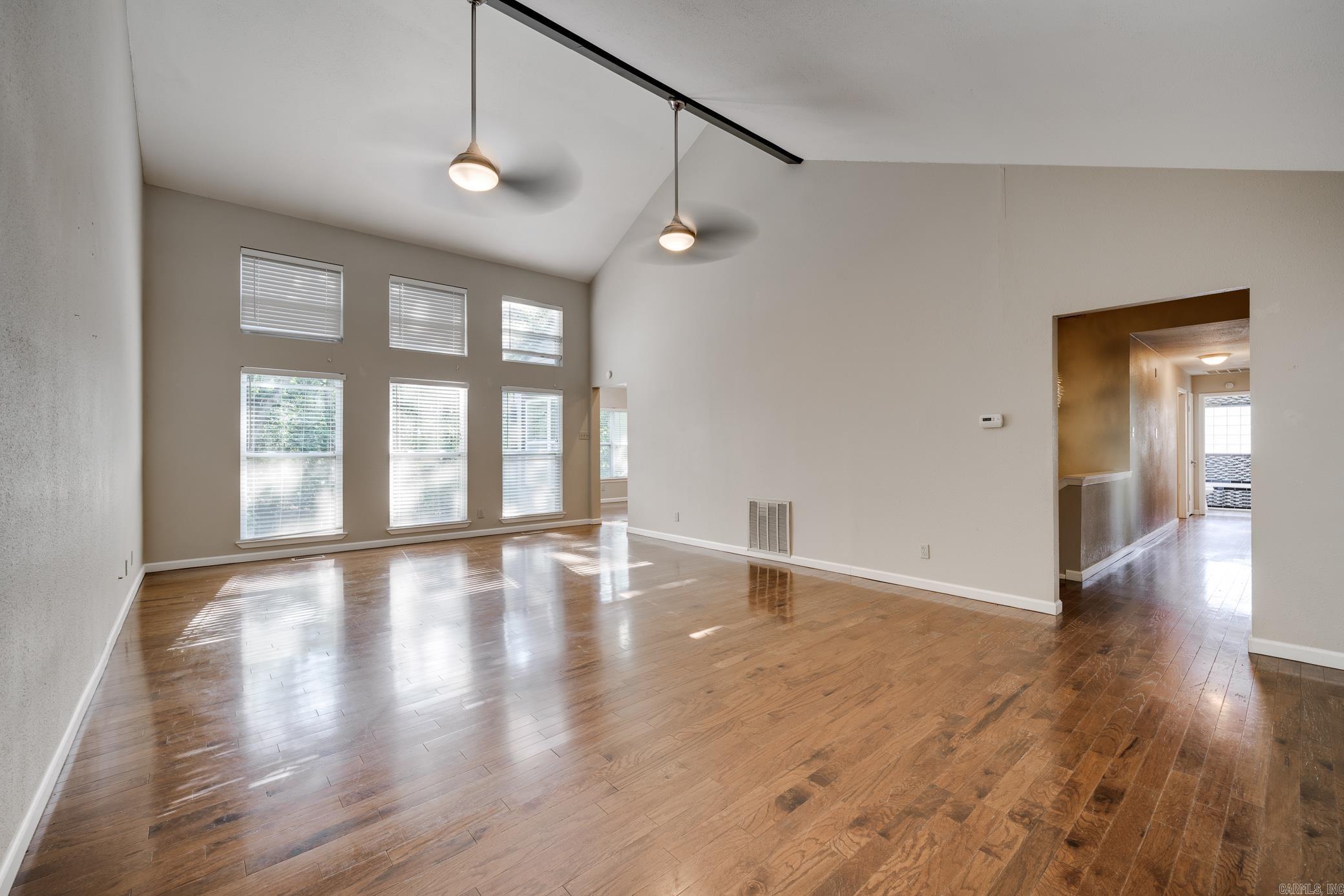 65 Stoneledge Drive Maumelle, AR 72113