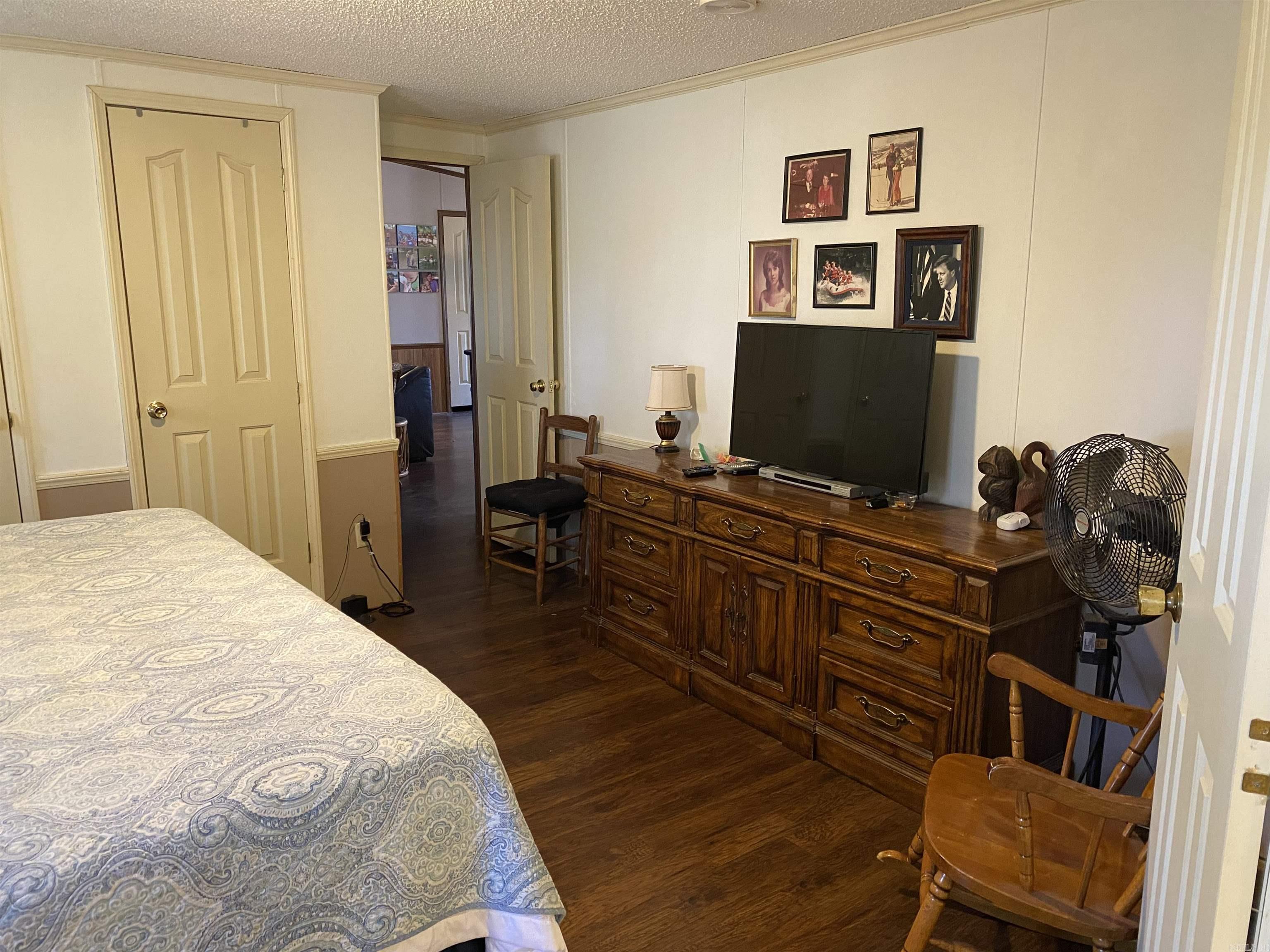 4  Sumac  Mount Ida, AR