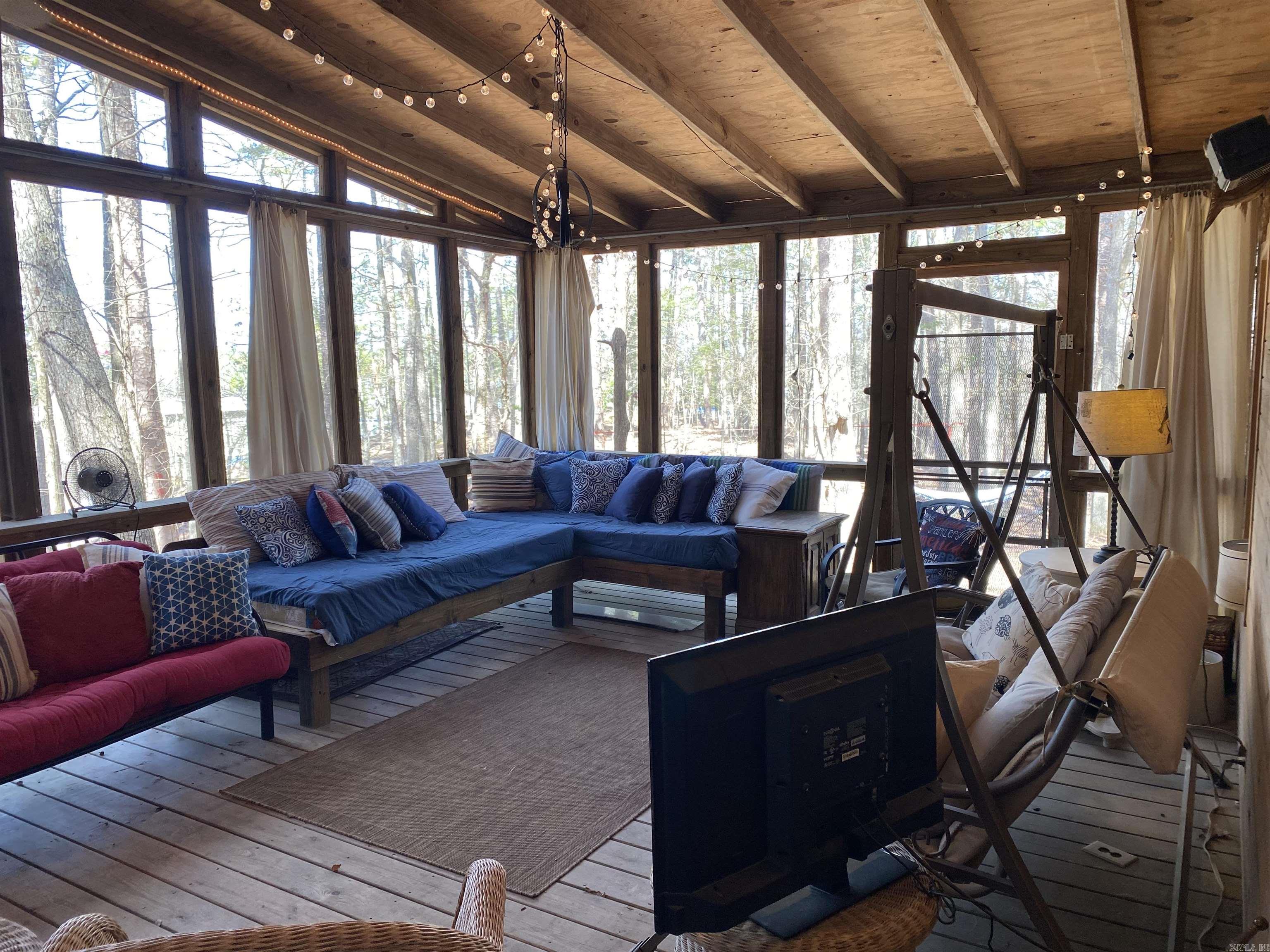 4  Sumac  Mount Ida, AR