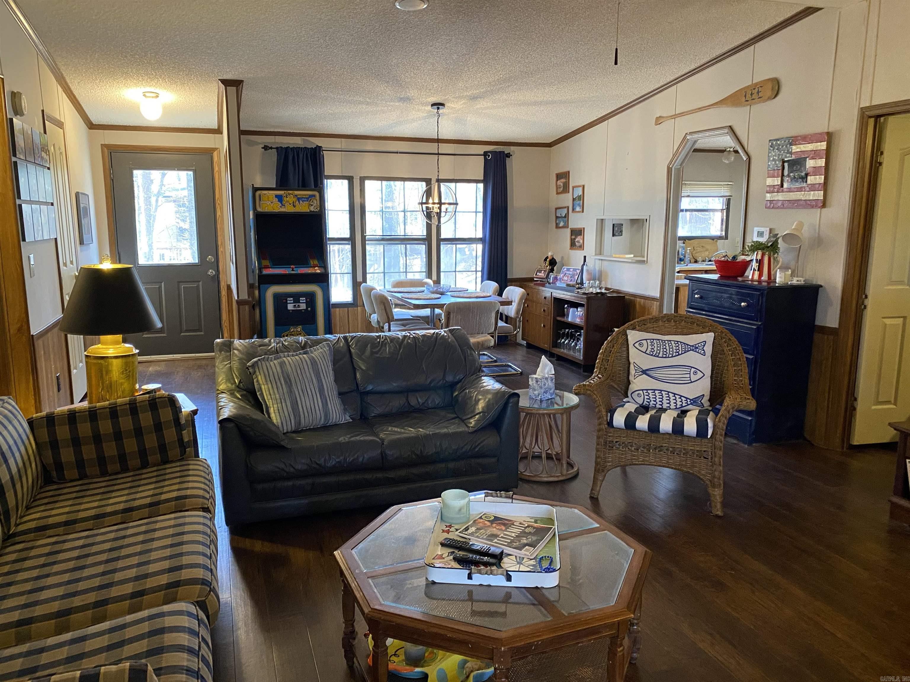 4  Sumac  Mount Ida, AR