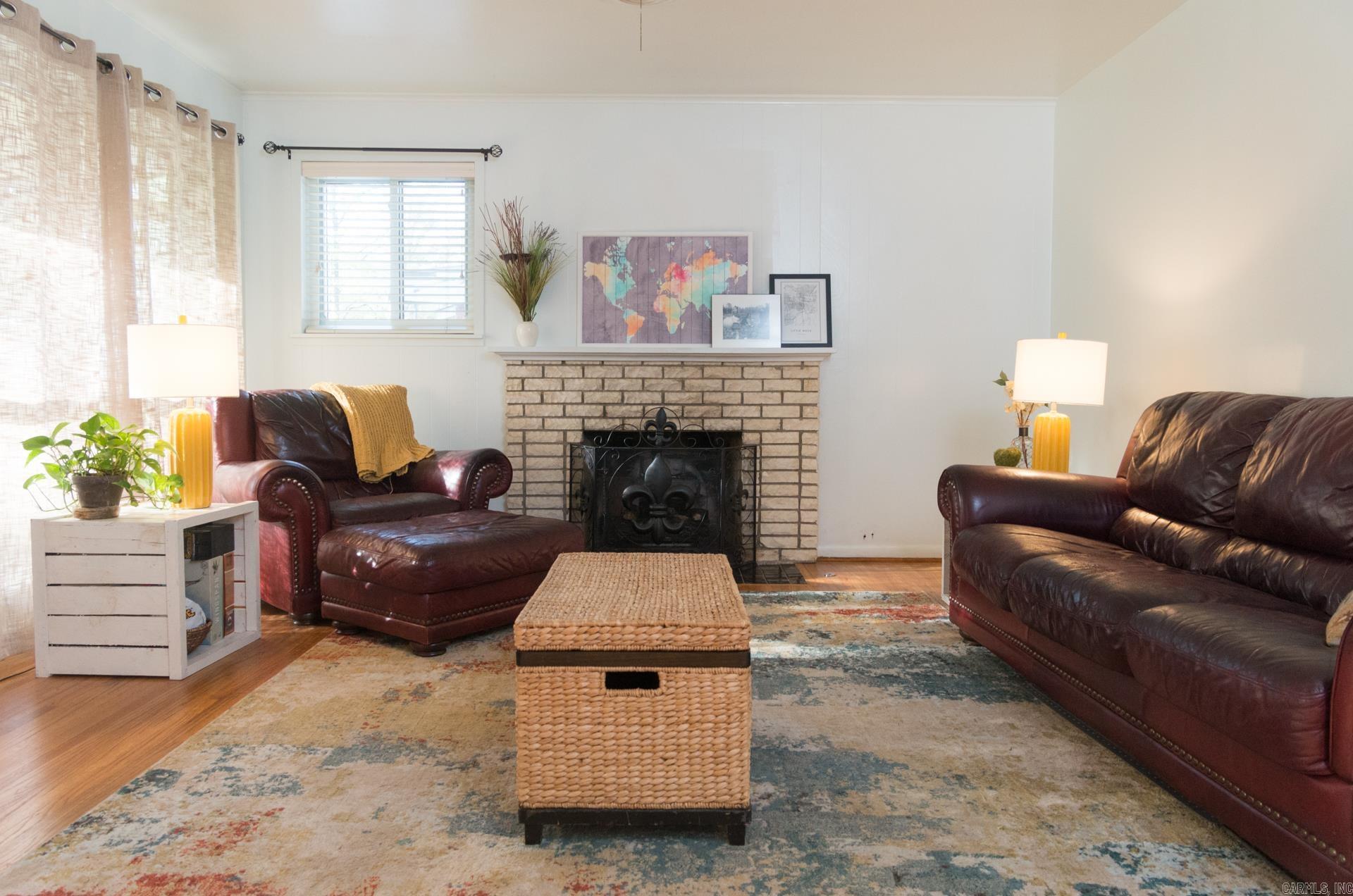 325  Oak  Little Rock, AR