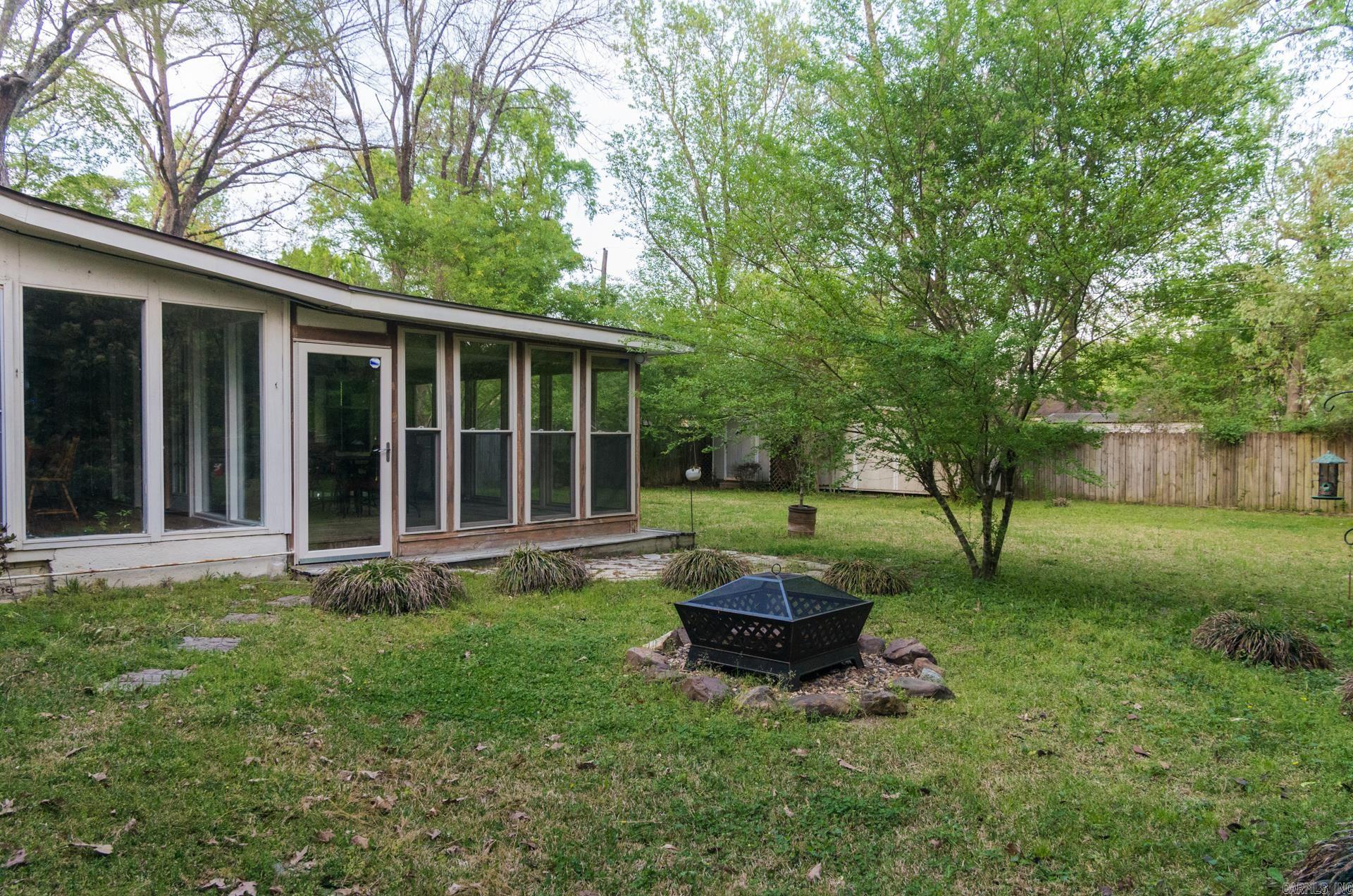 325  Oak  Little Rock, AR