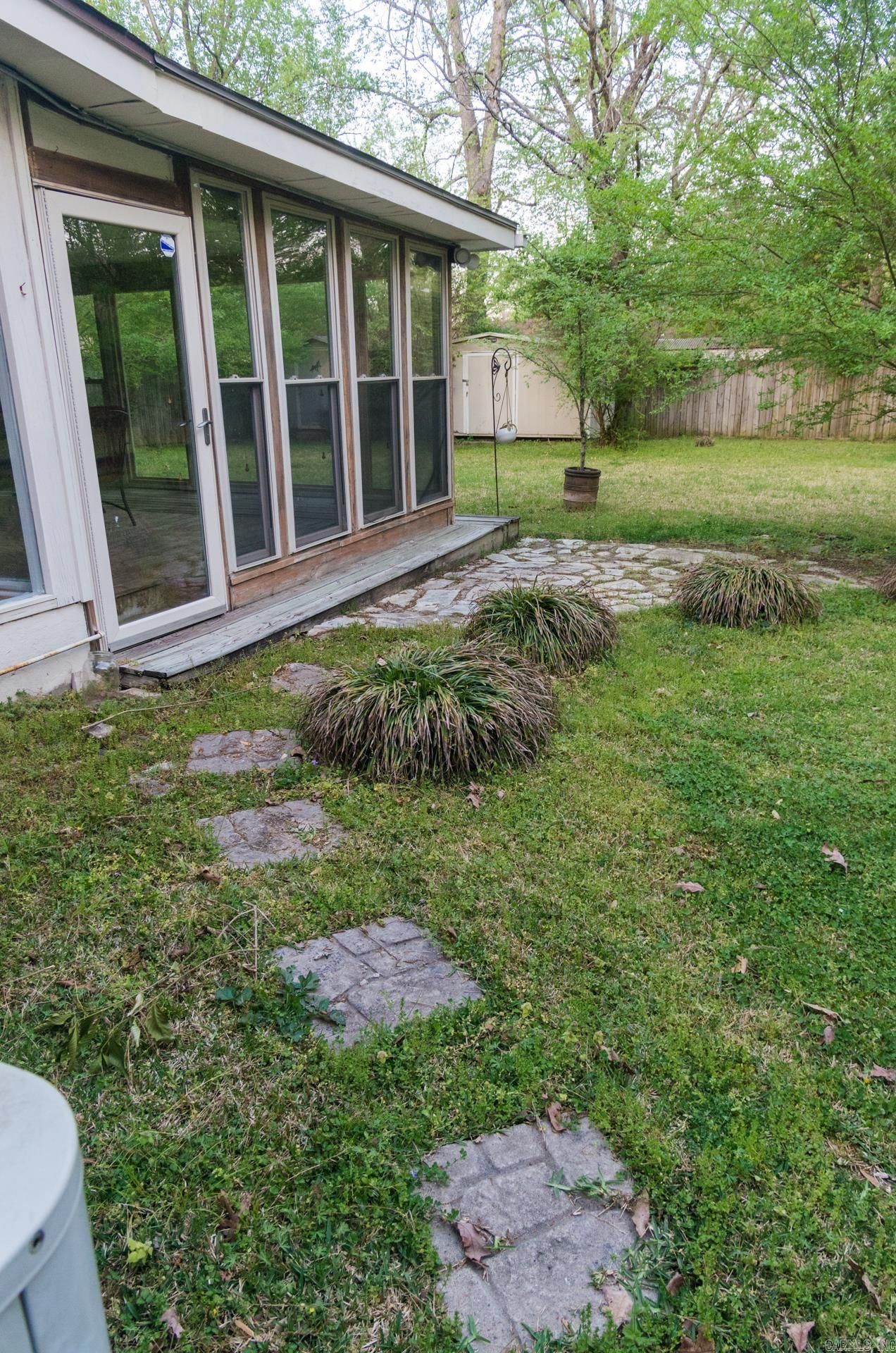 325  Oak  Little Rock, AR