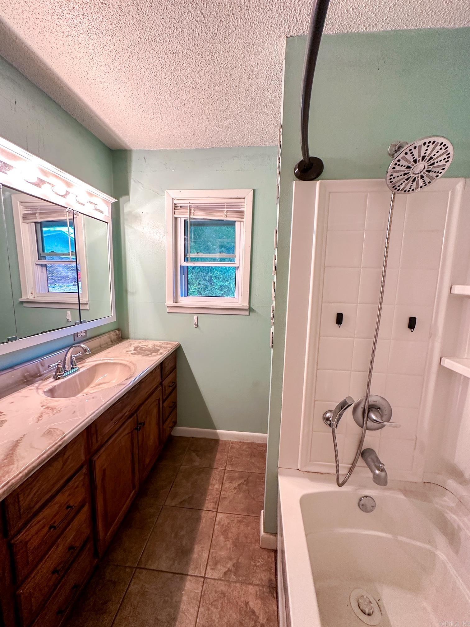 464  3rd Street  Clinton, AR