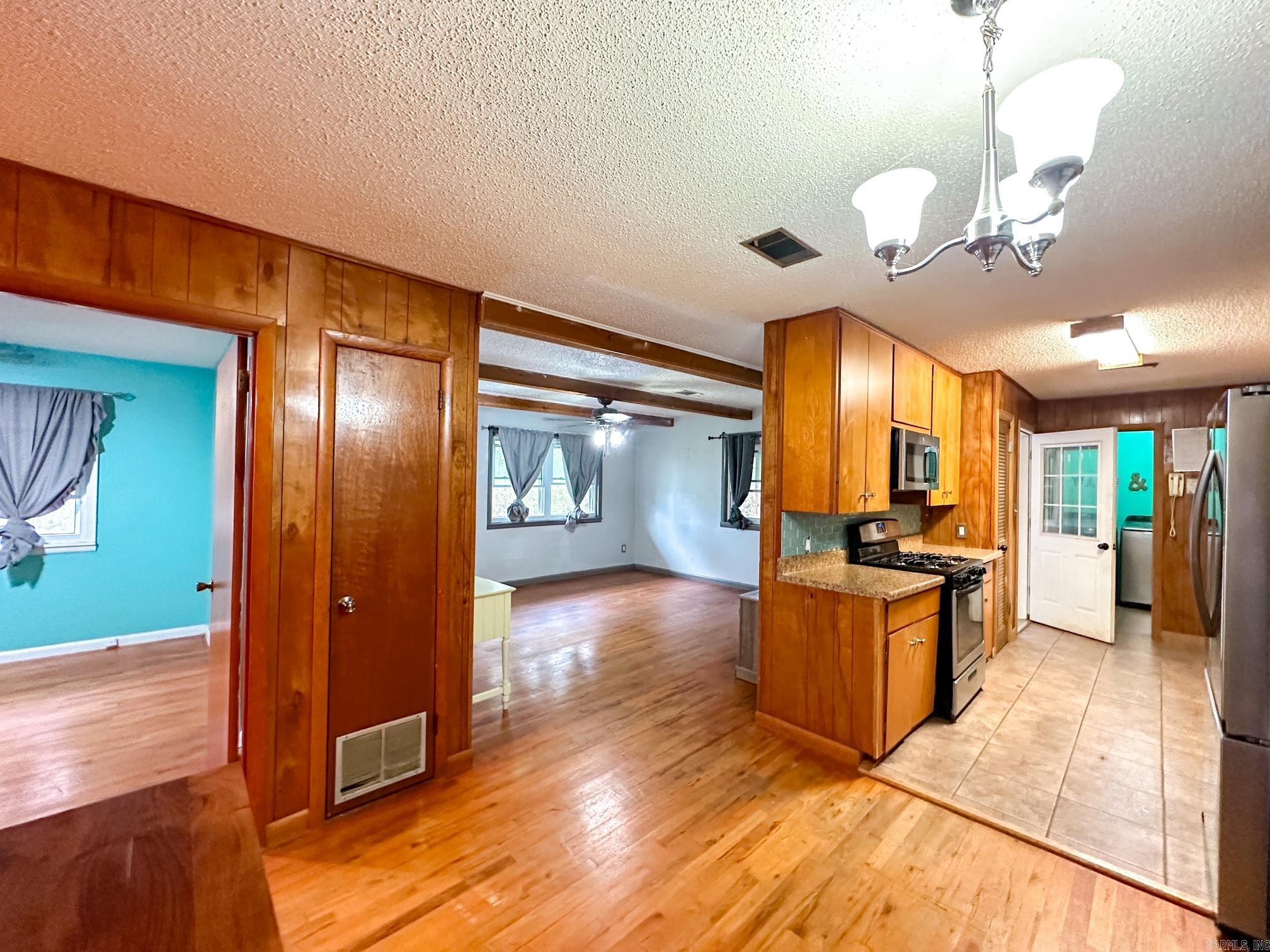 464  3rd Street  Clinton, AR