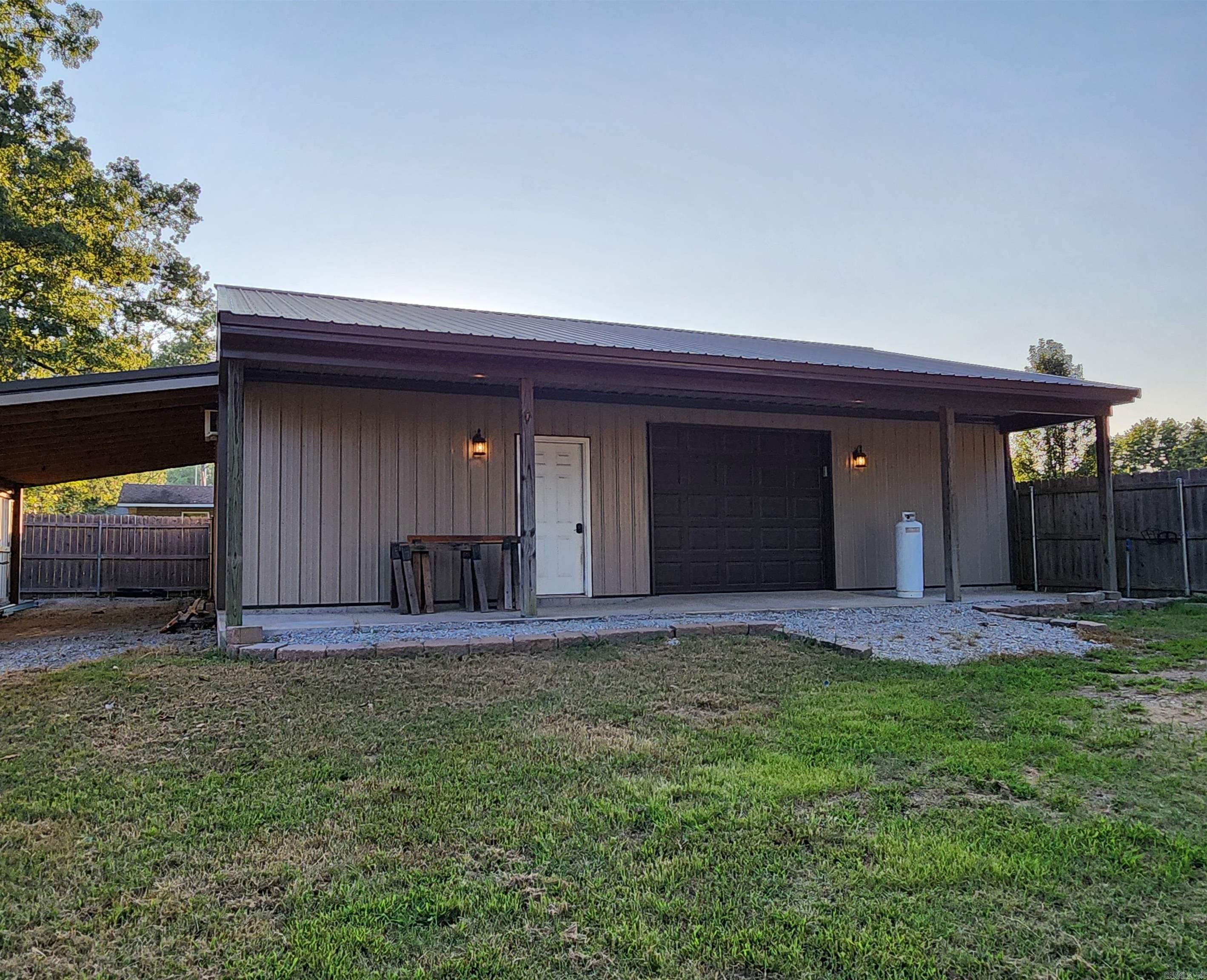 119  County Road 952  Mountain Home, AR
