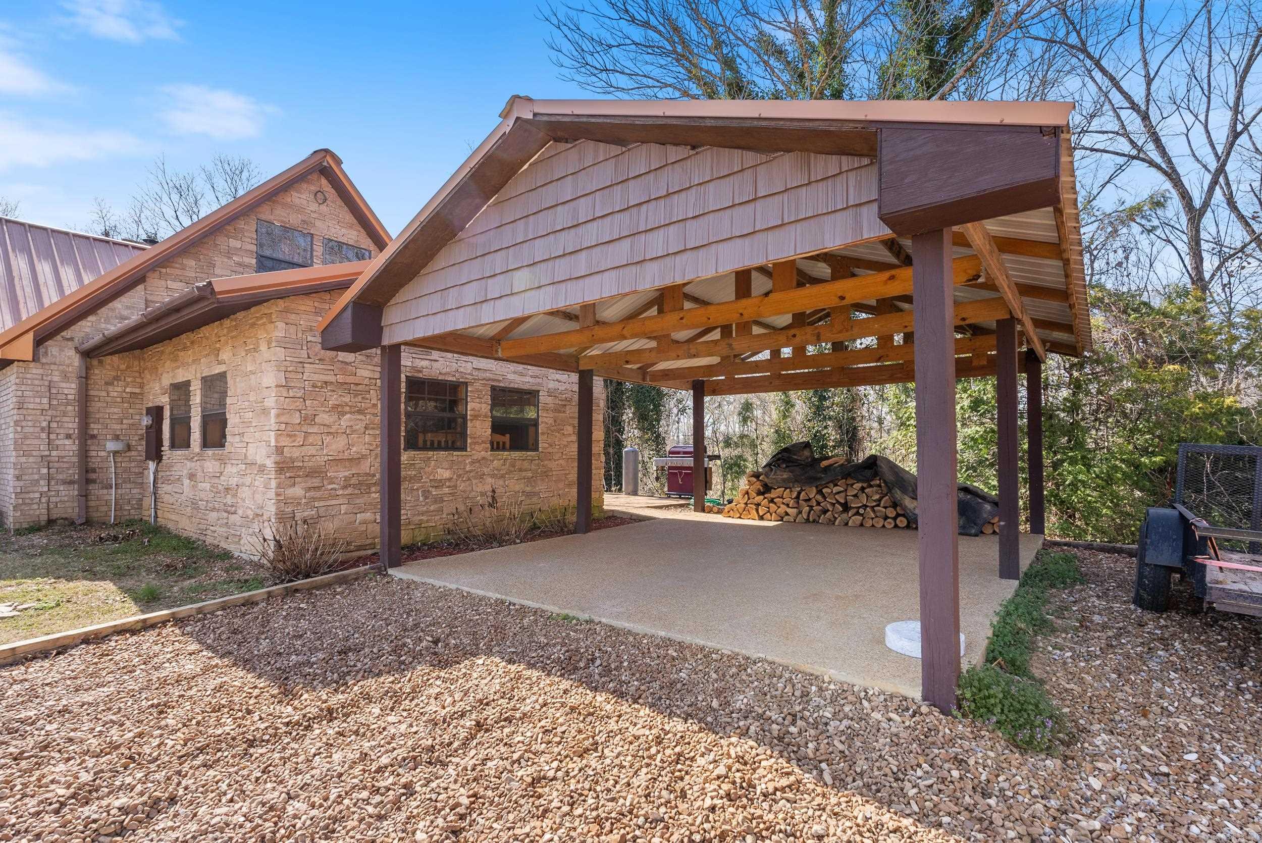 267  emery bluff dr  Pangburn, AR