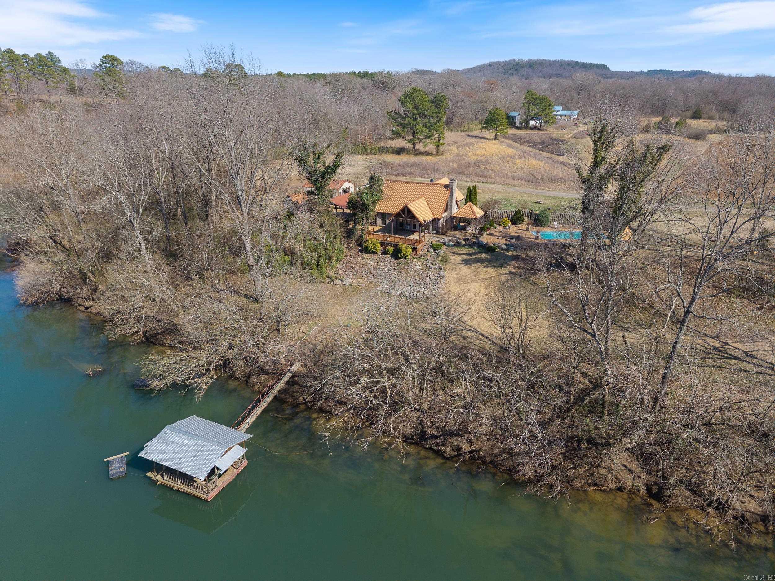 267  emery bluff dr  Pangburn, AR