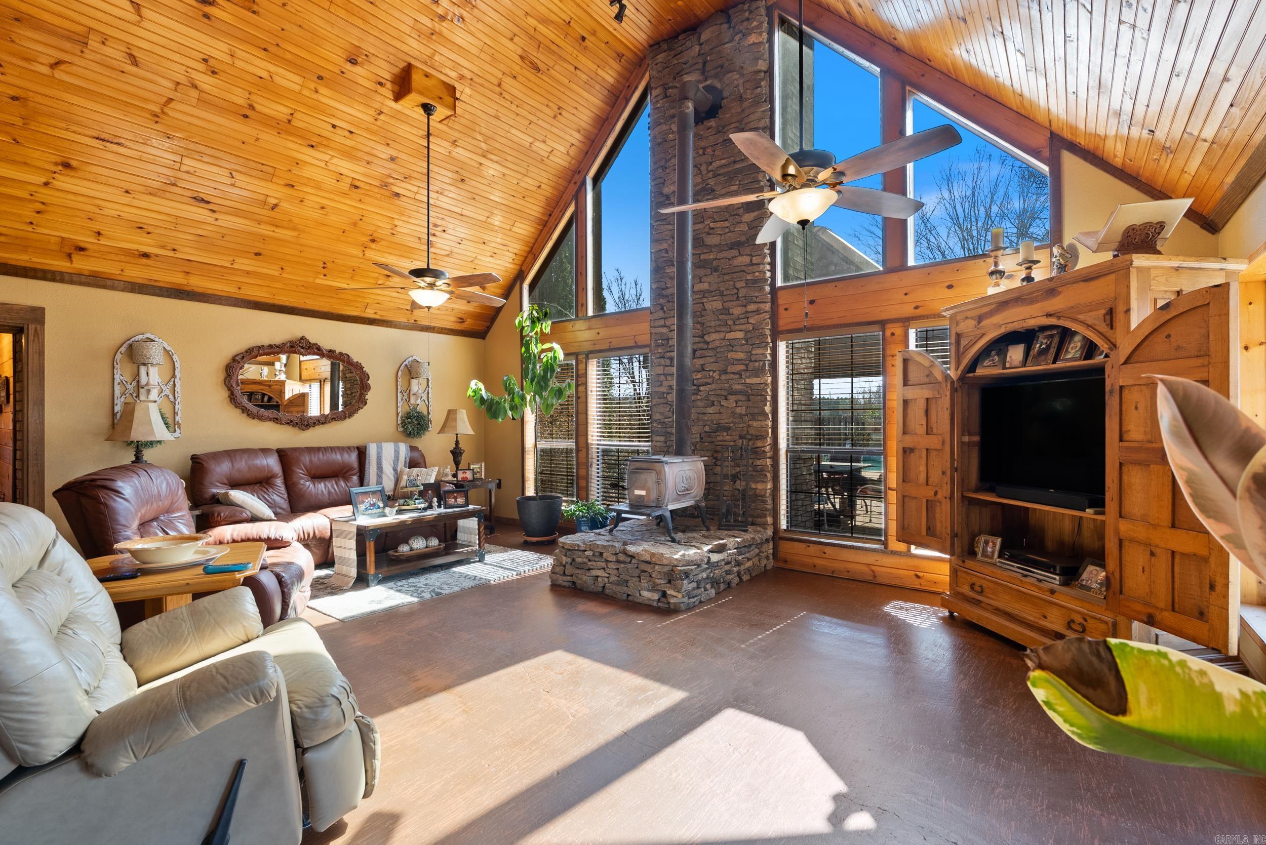 267  emery bluff dr  Pangburn, AR