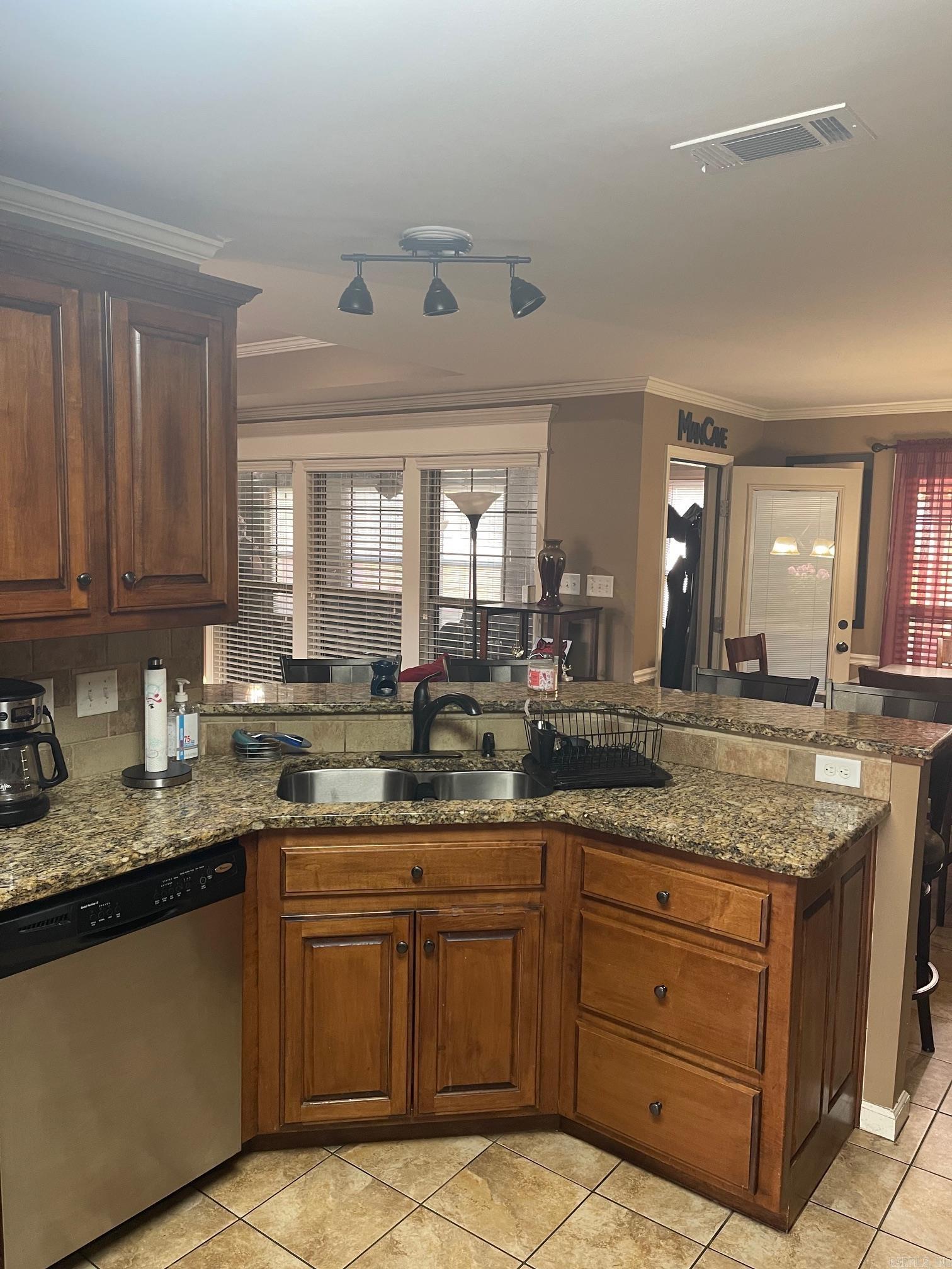 5300  Charles  Bryant, AR