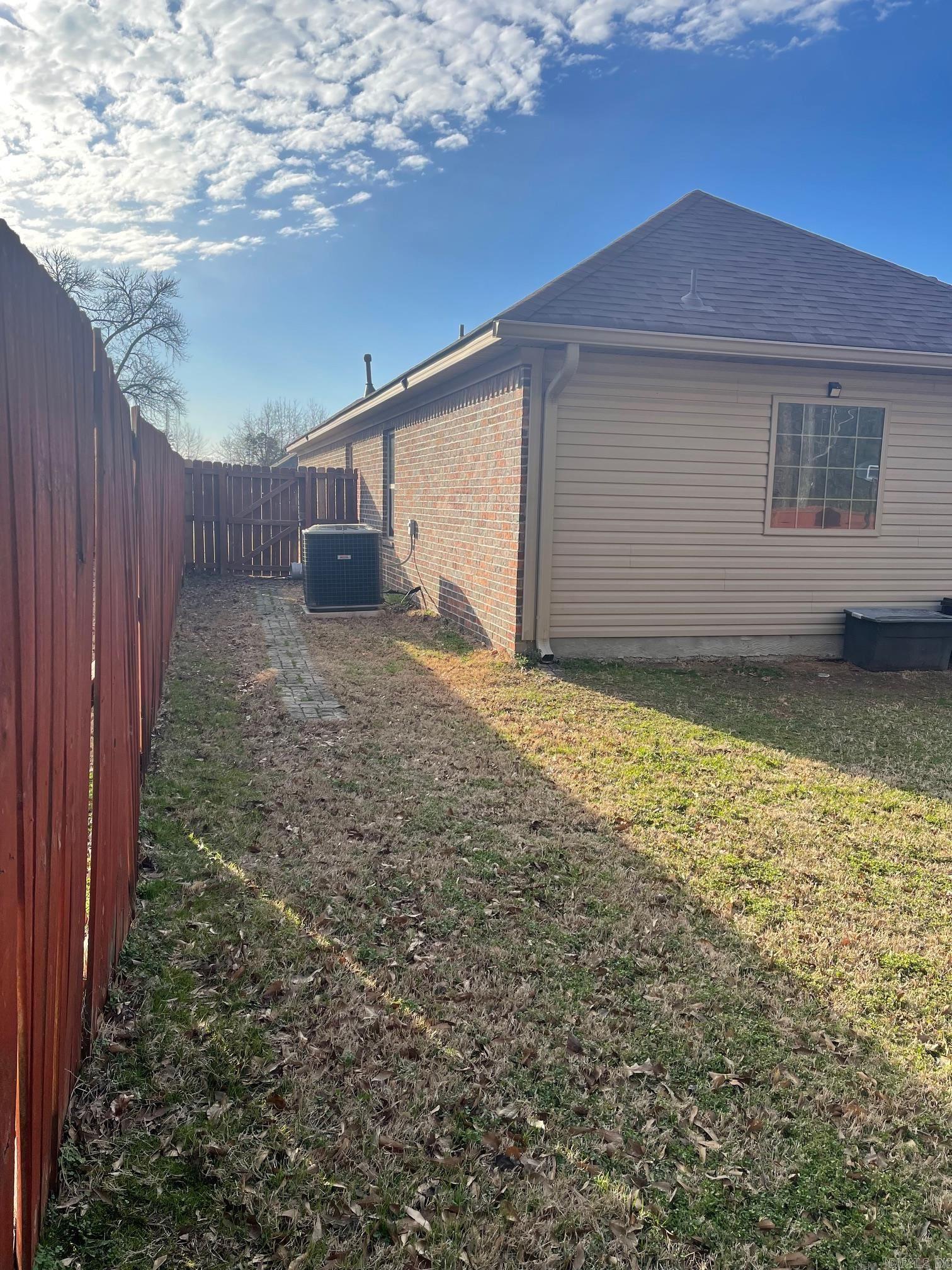 5300  Charles  Bryant, AR