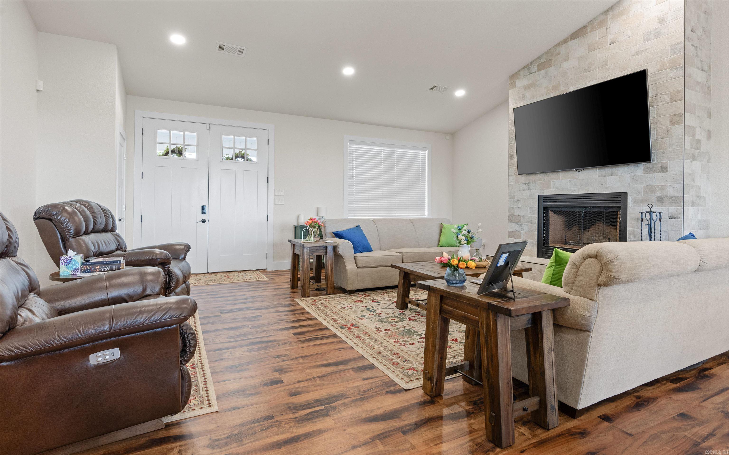 279  Low Peak  Hot Springs, AR