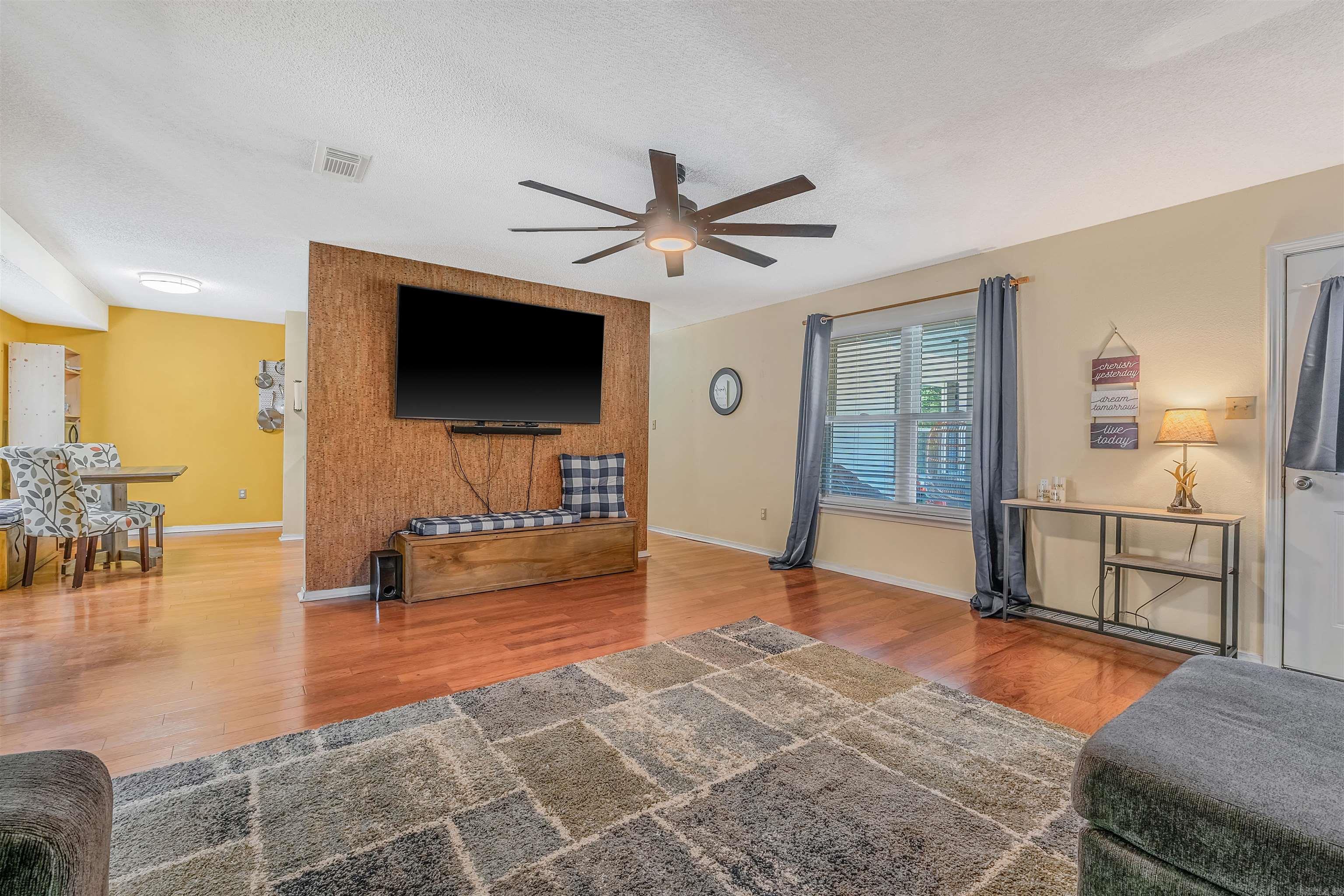 10813  Garrison  Little Rock, AR