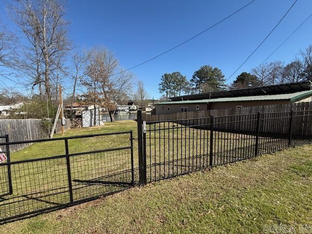 114  Quaker  Royal, AR
