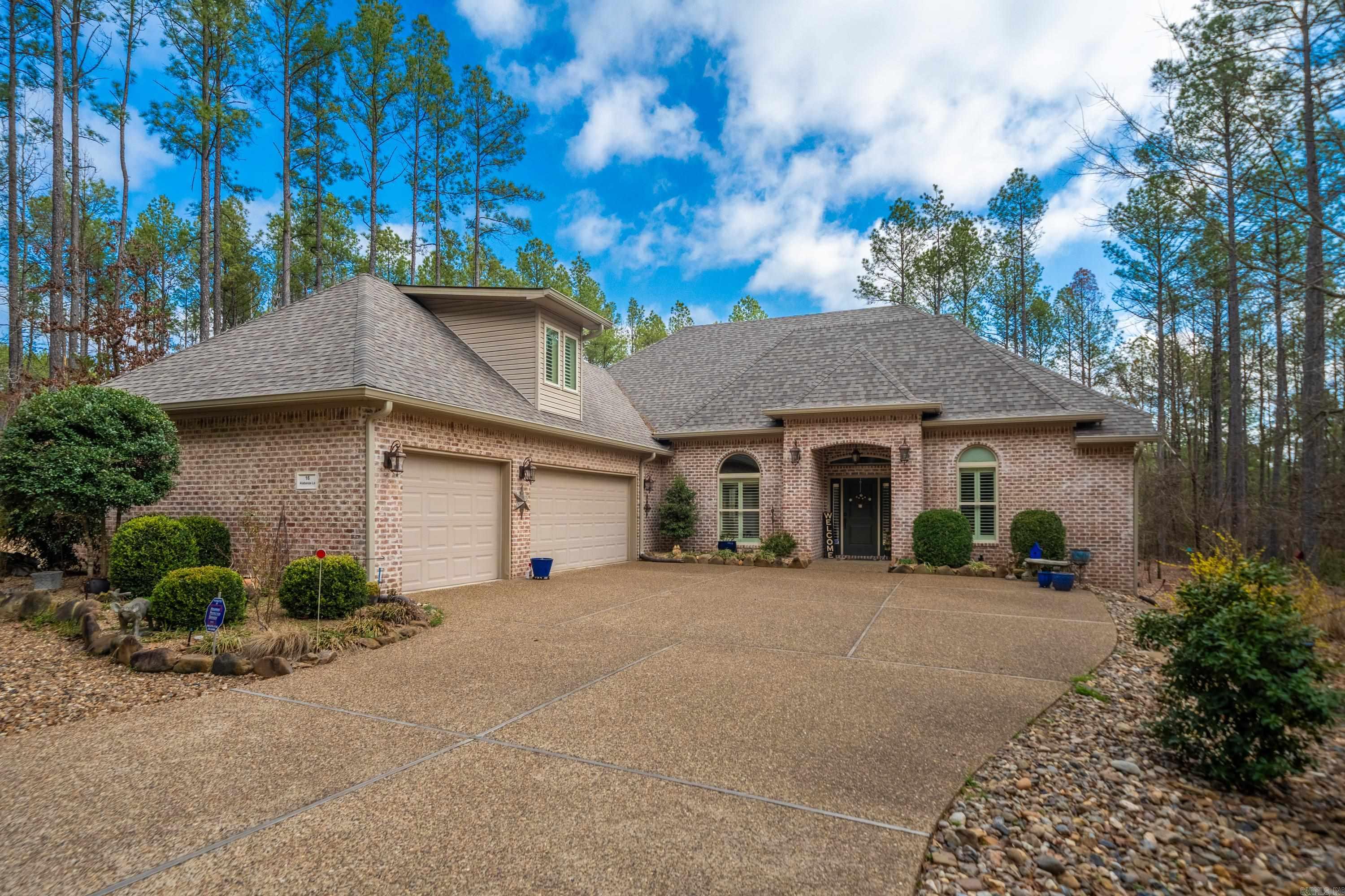 16  Alabanza Ln  Hot Springs Village, AR
