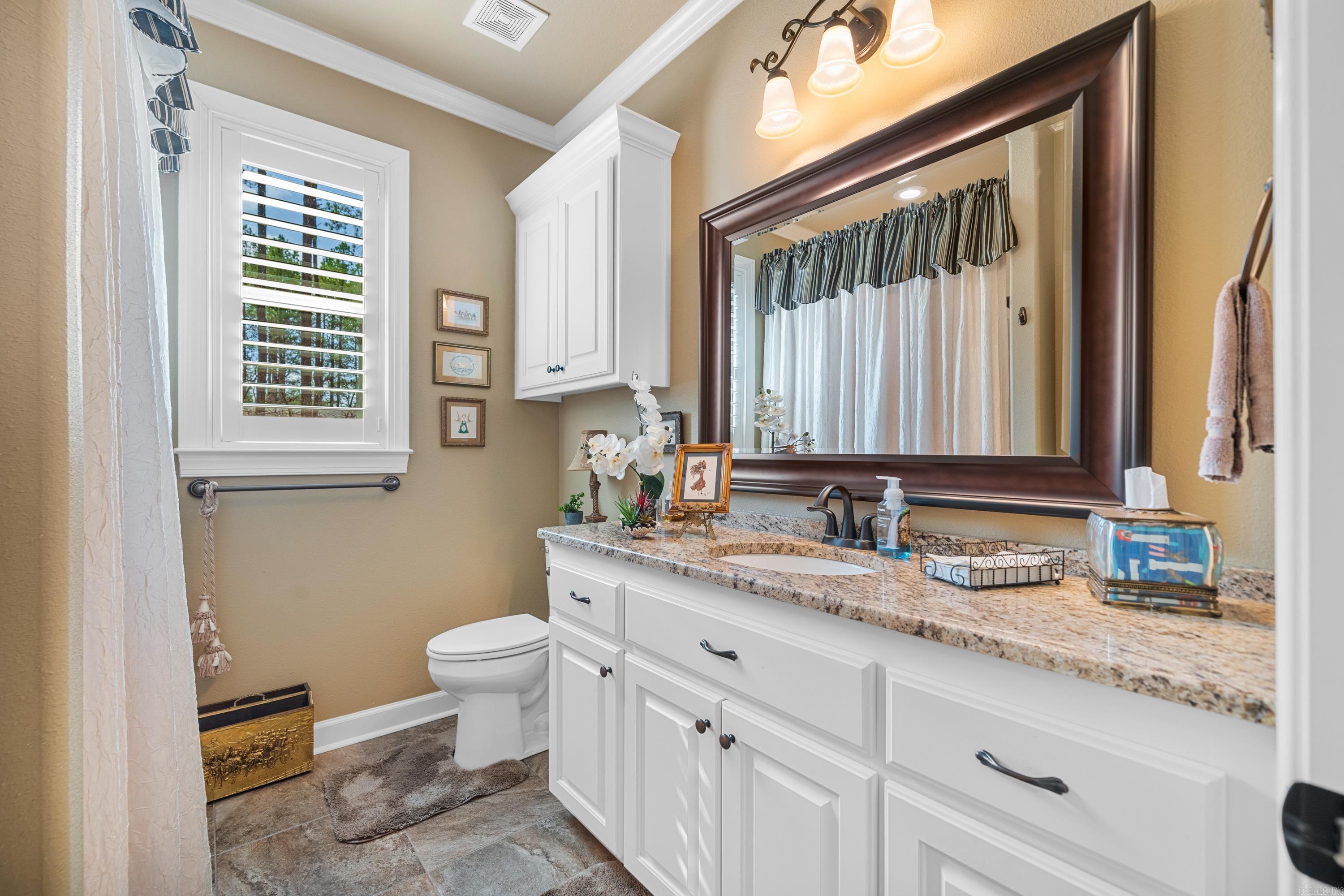 16  Alabanza Ln  Hot Springs Village, AR