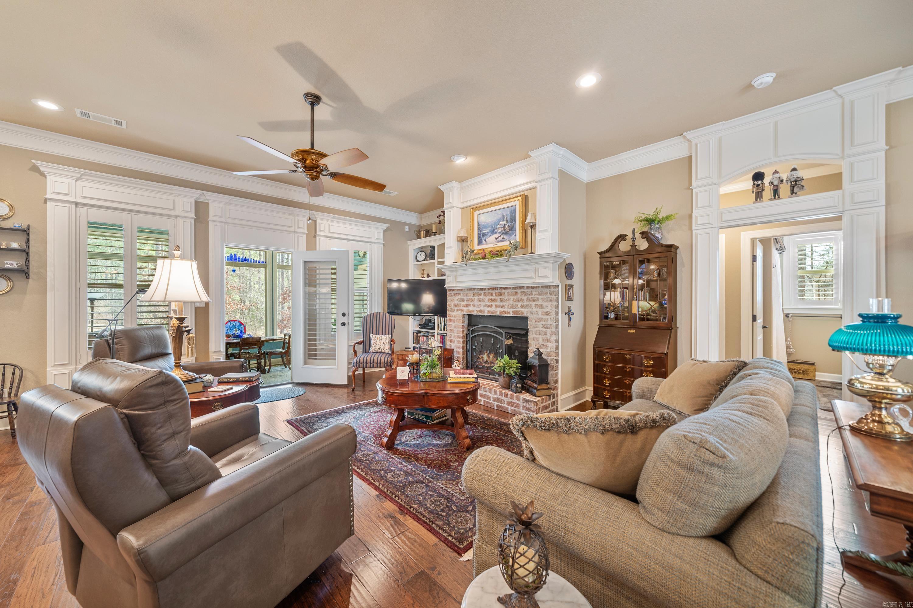 16  Alabanza Ln  Hot Springs Village, AR